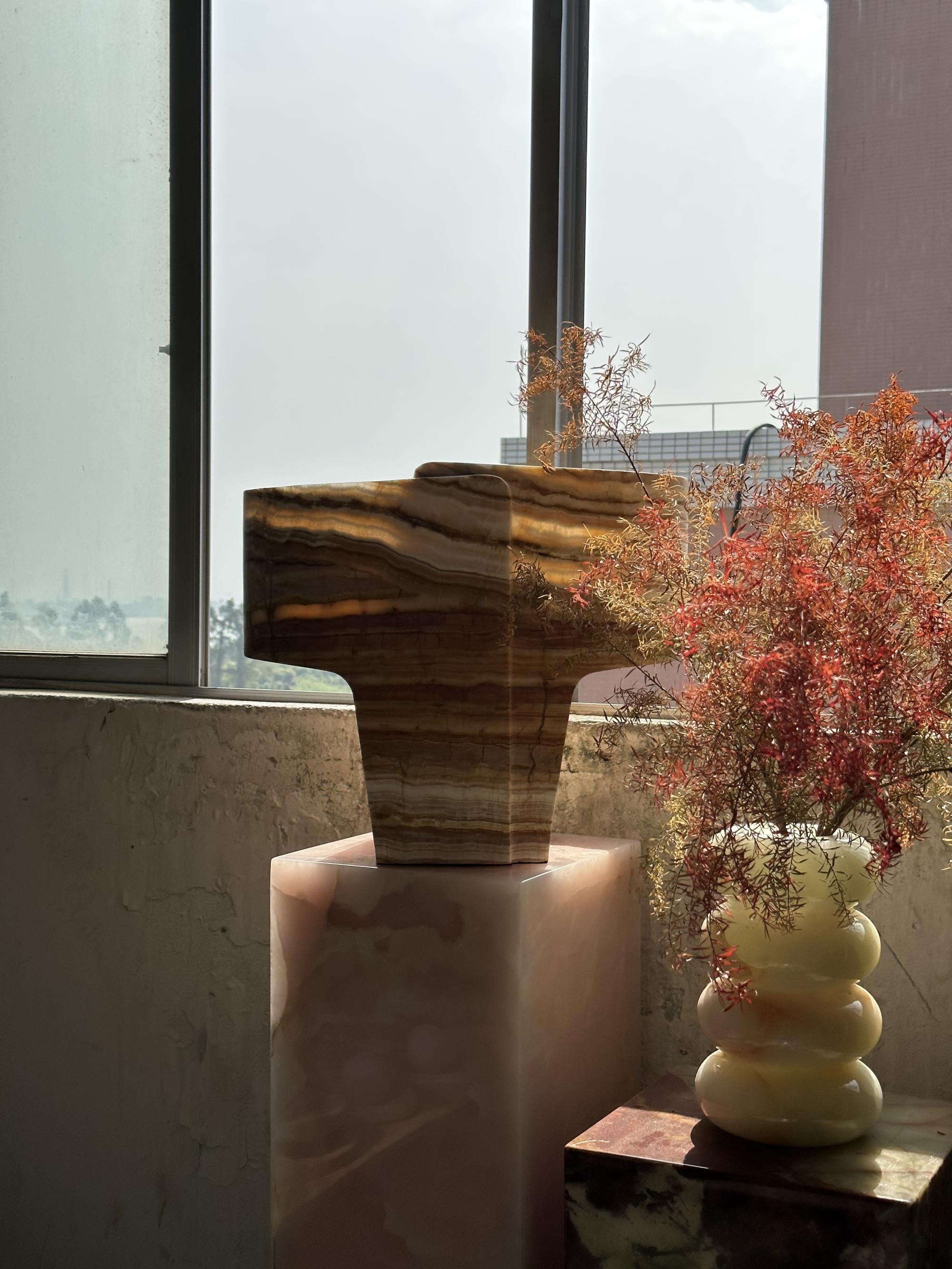 Siaria Texture Table Lamp