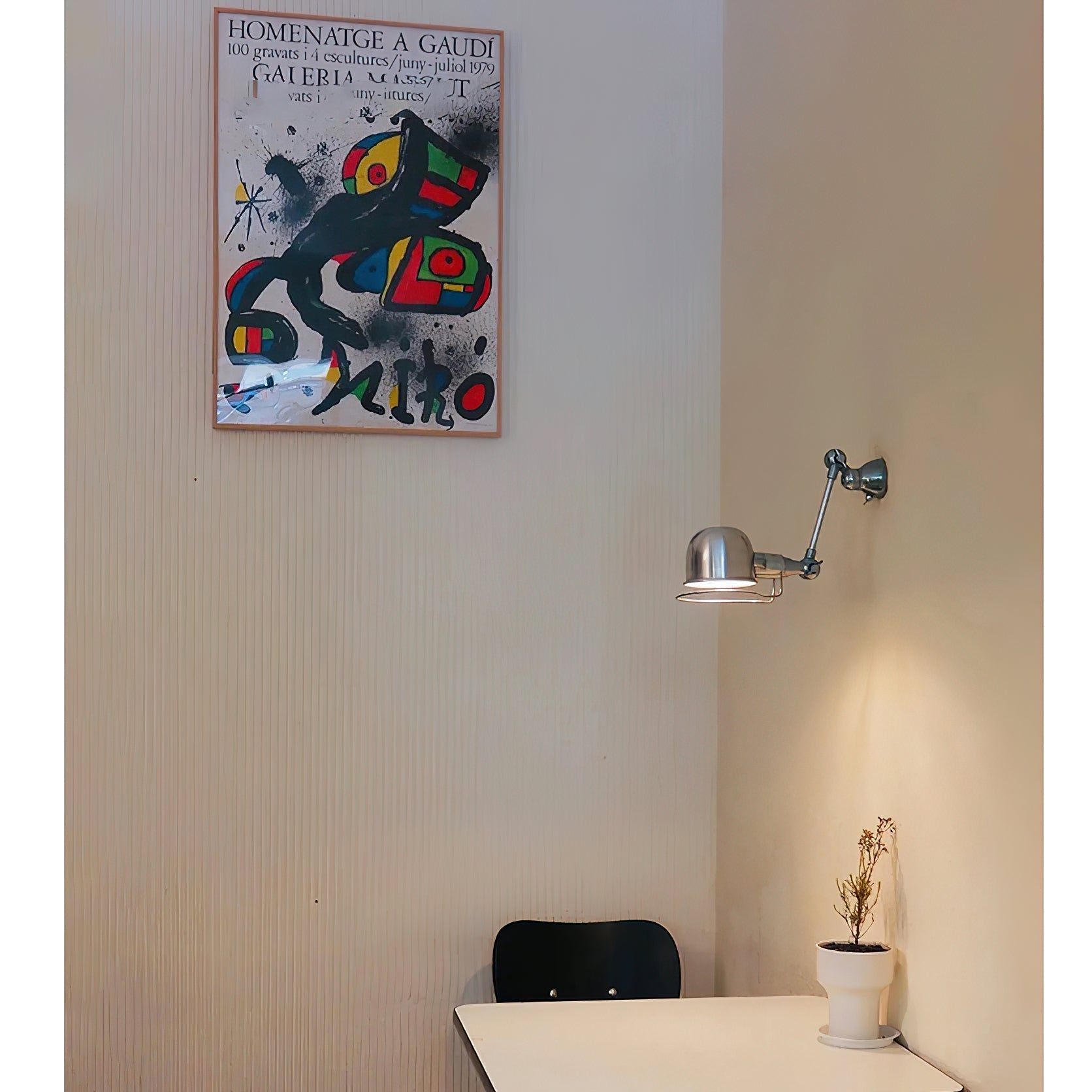 Vaughan Wall Lamp