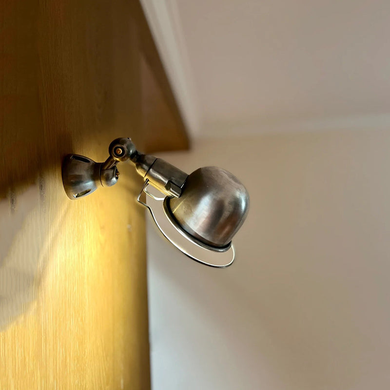 Vaughan Wall Lamp