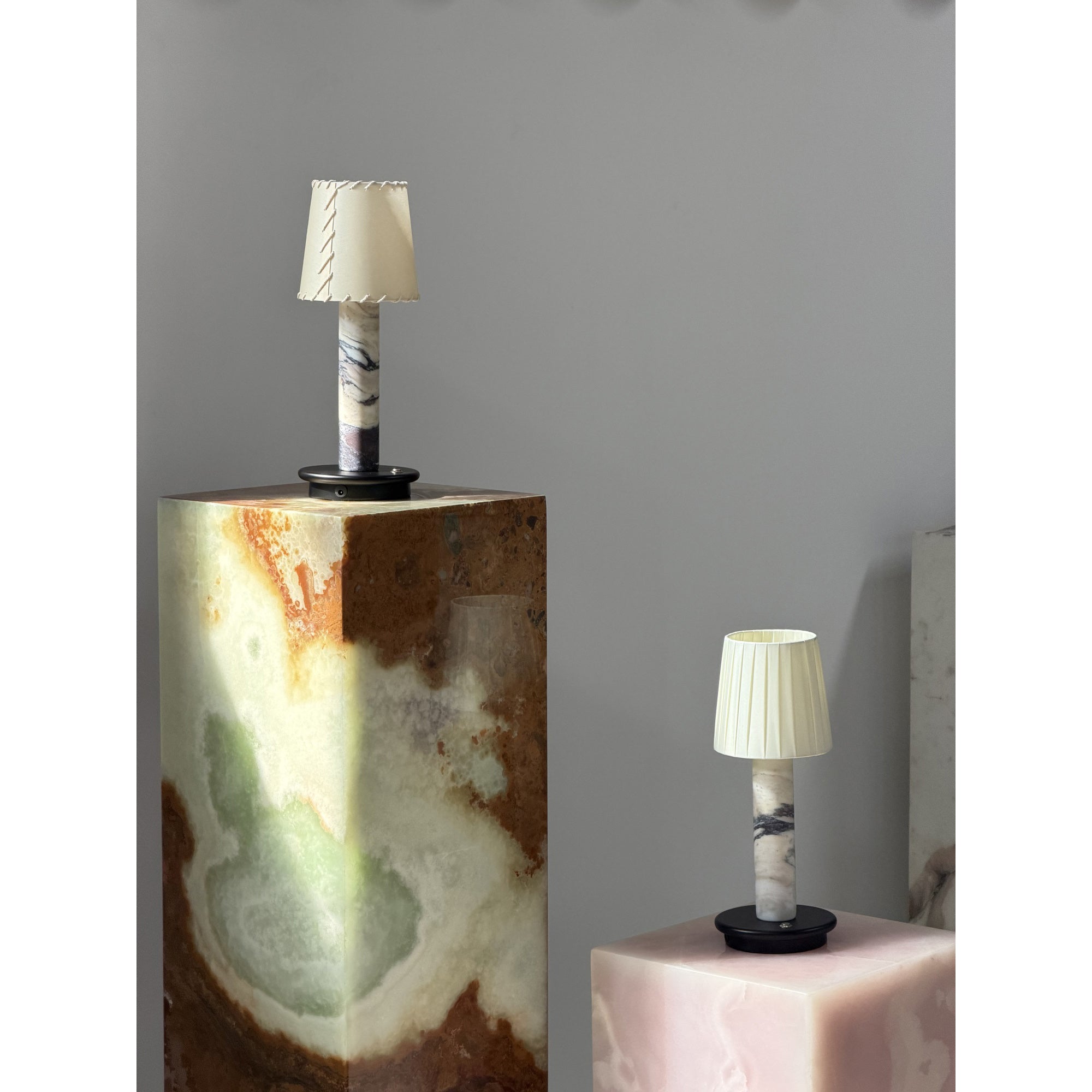 Viraerira Table Lamp