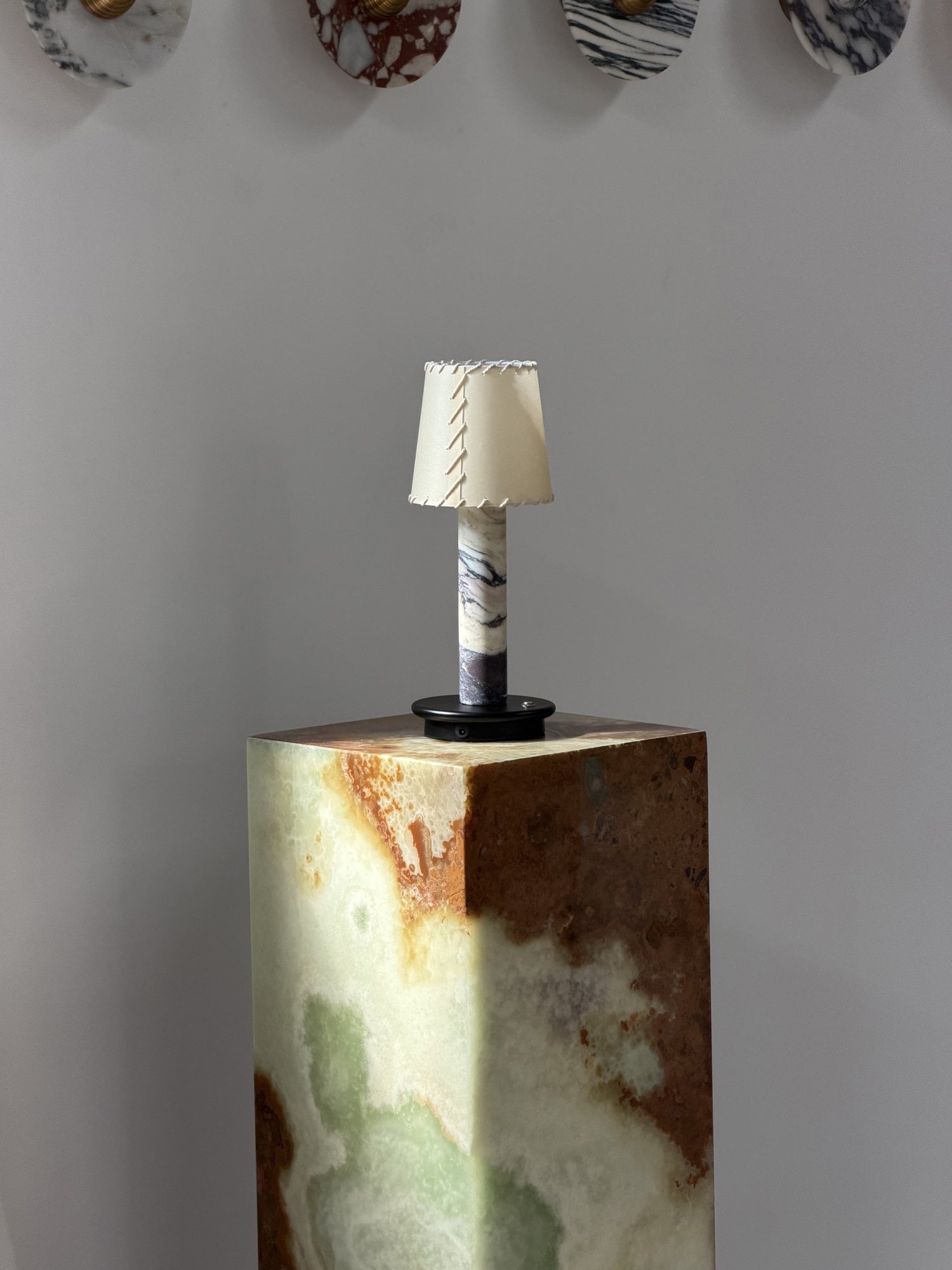 Viraerira Table Lamp