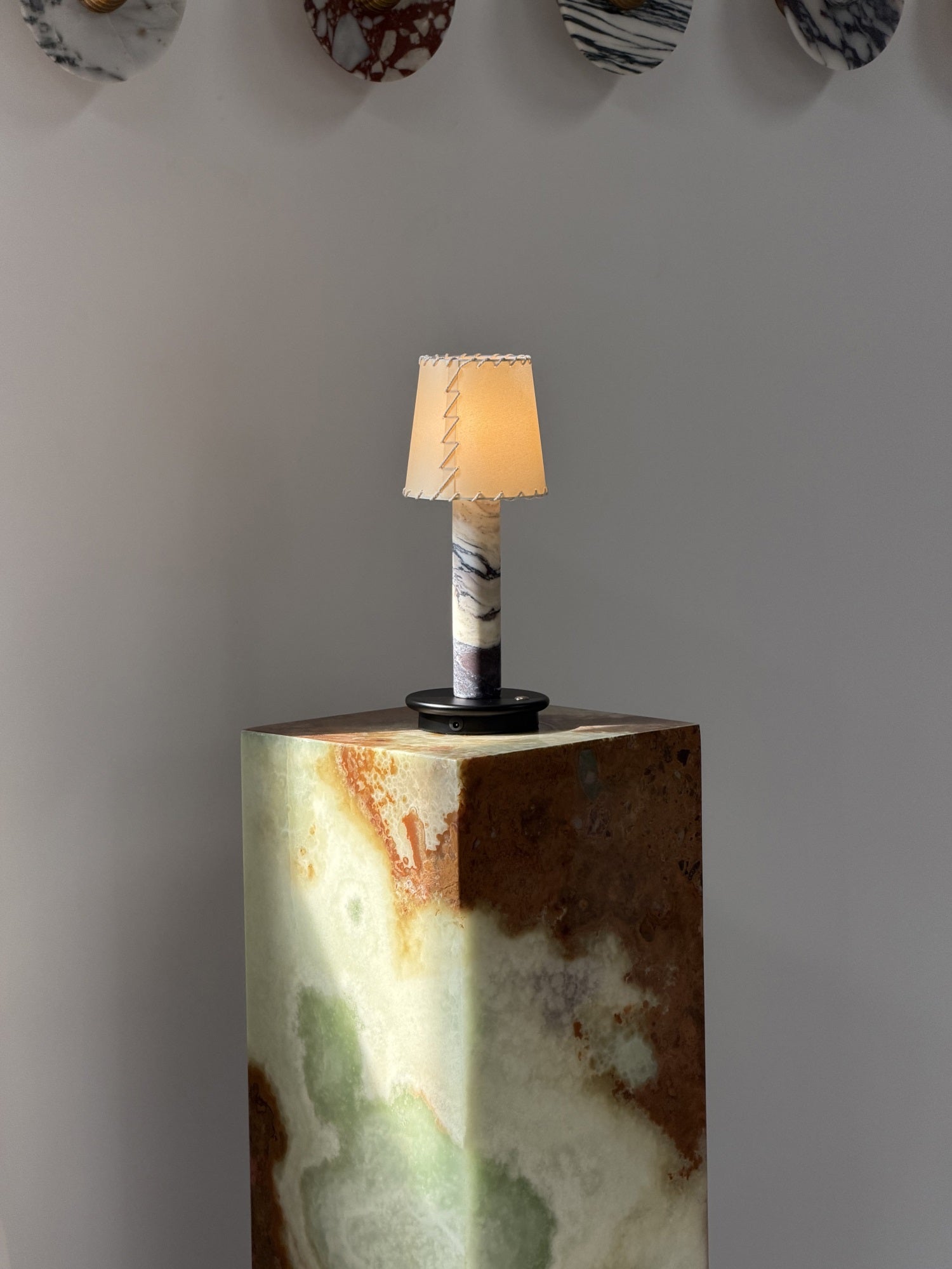 Viraerira Table Lamp