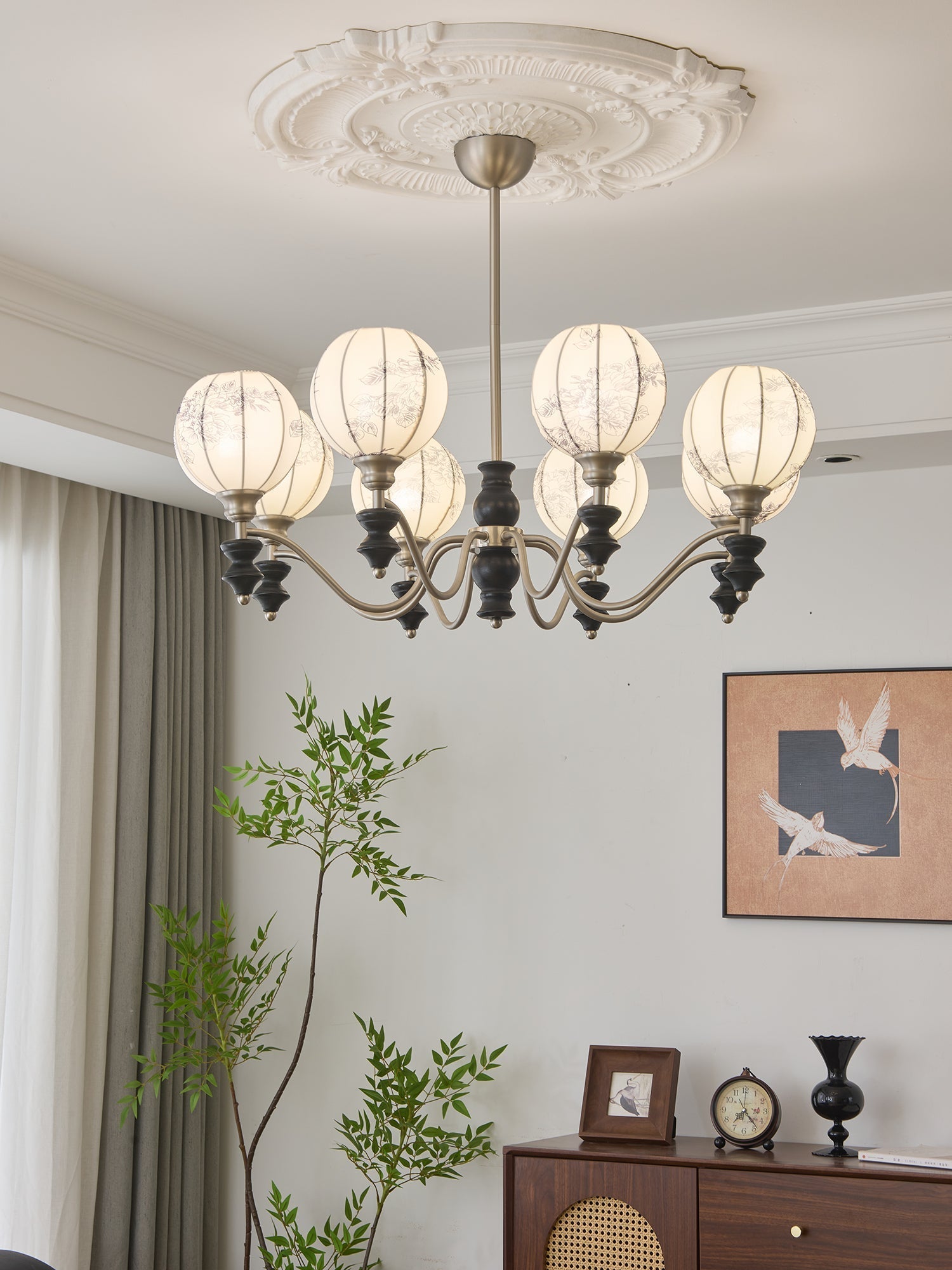 Osilan Traditional Elegance Vintage Wood Chandelier