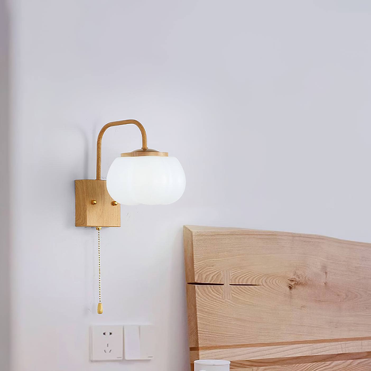 Eurrinis Wall Lamp