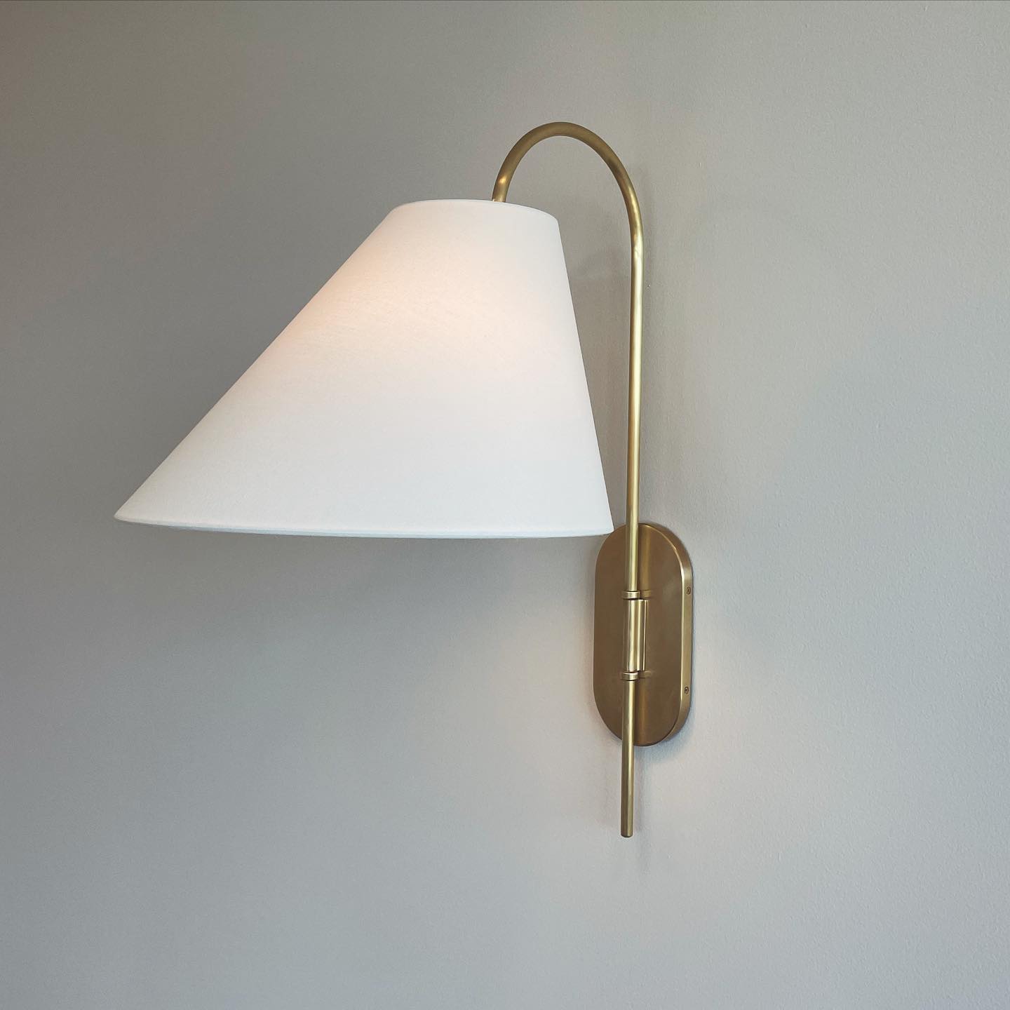 Nyphaiel Wall Lamp