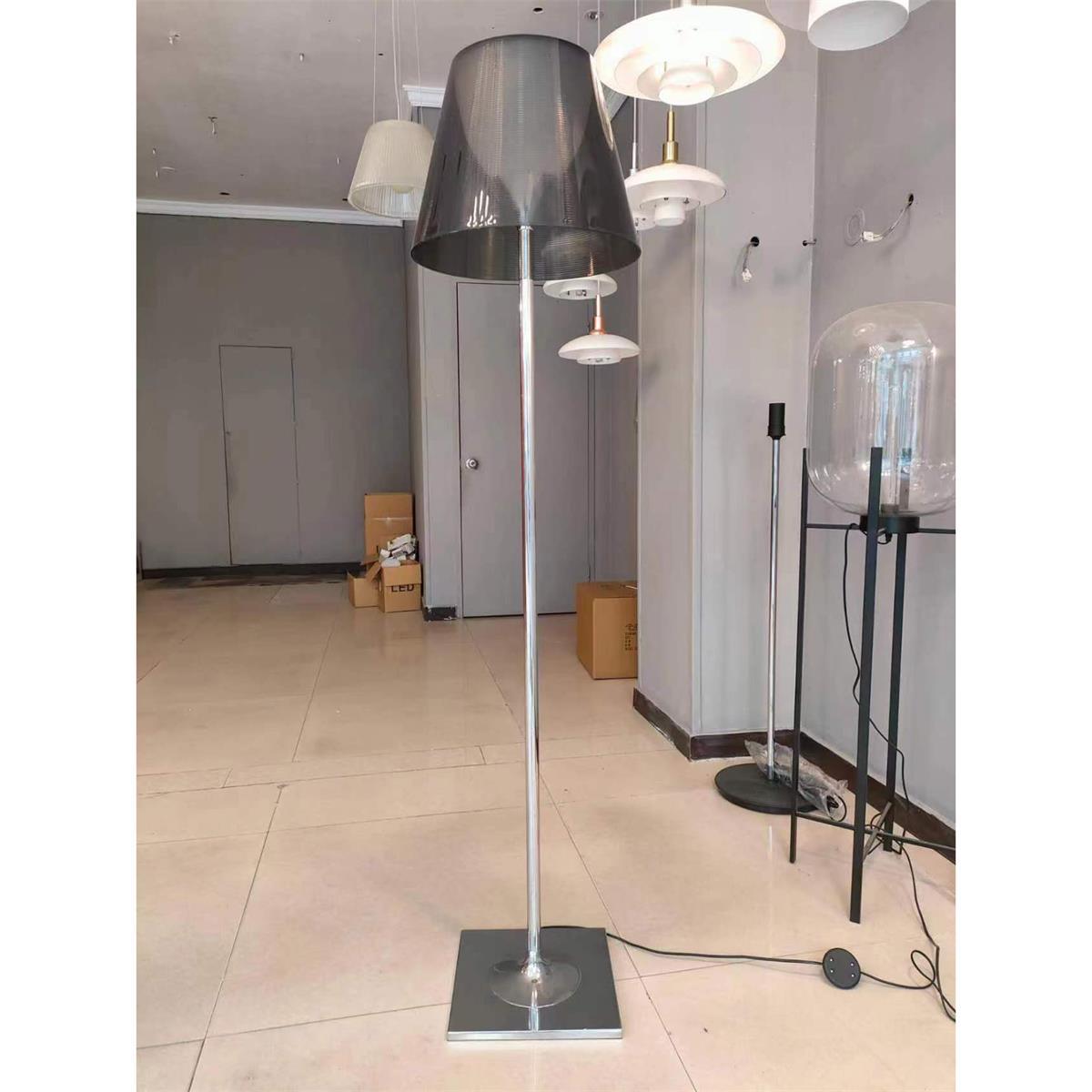 Garlan Modern Acrylic Floor Lamp