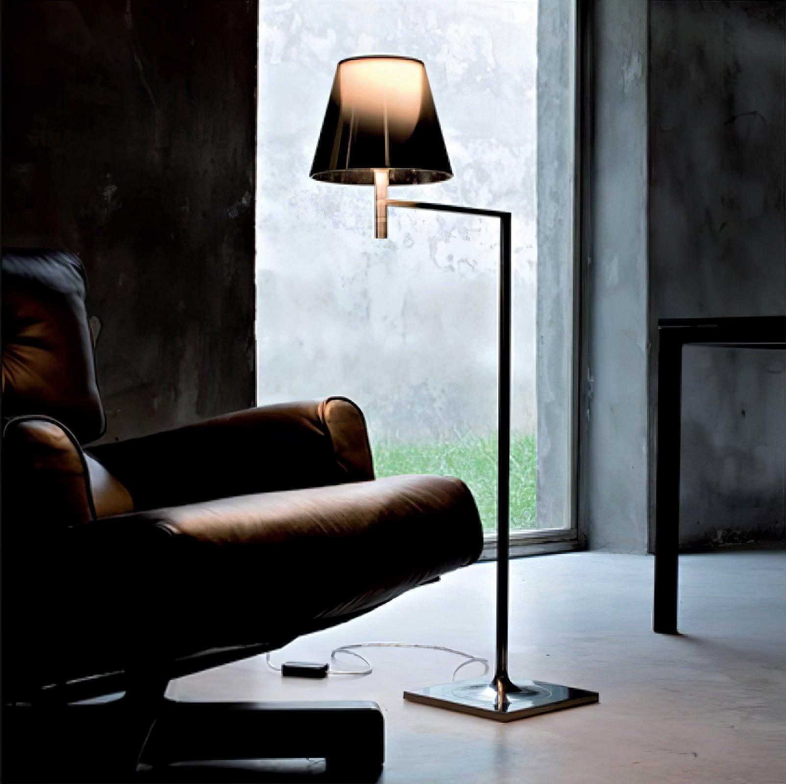 Aquris Minimalist Floor Lamp