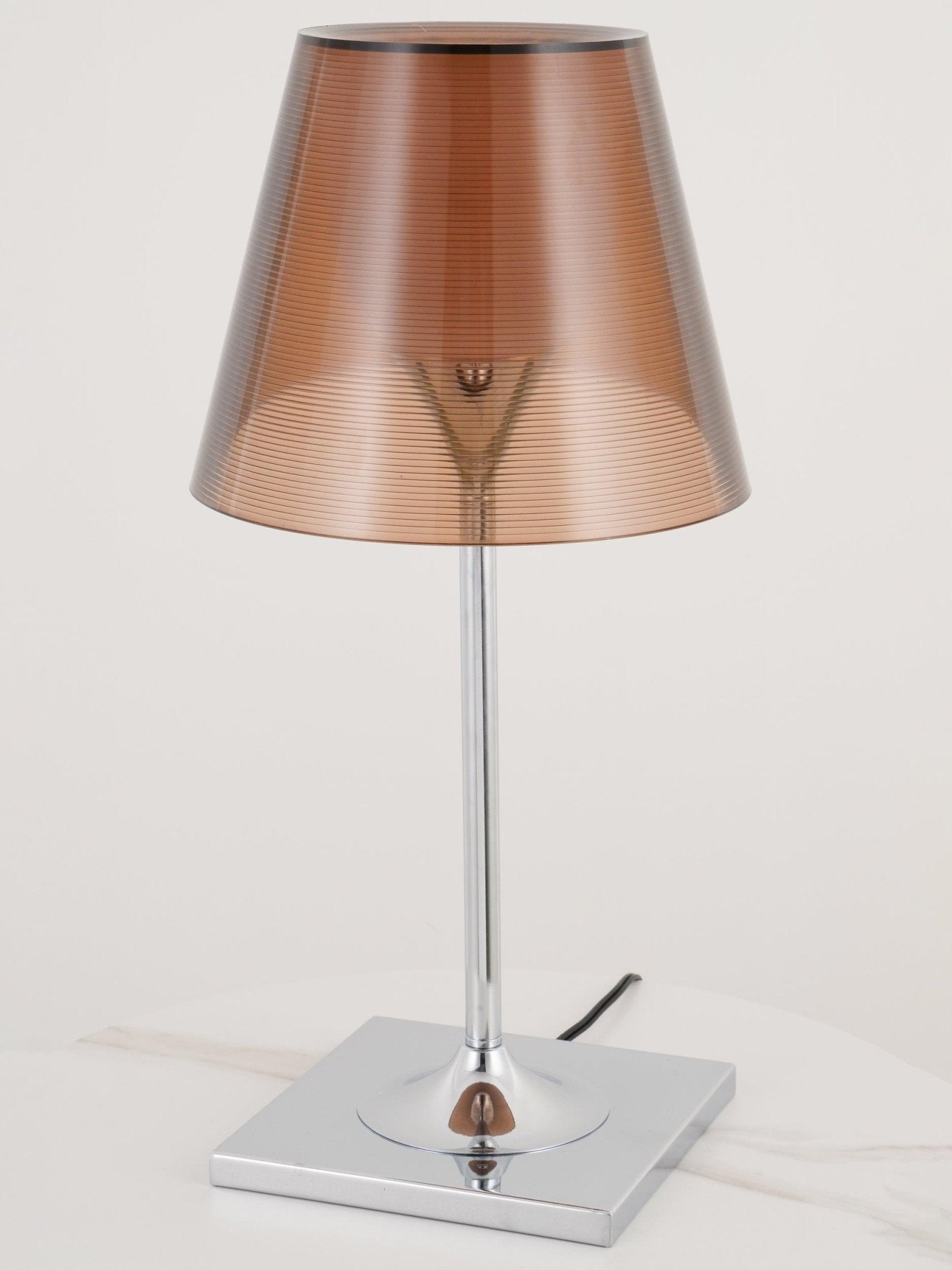 Bravon Plastic Table Lamp