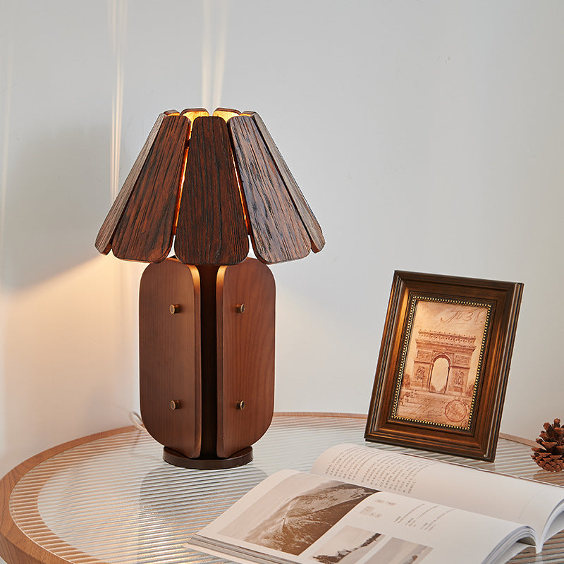 Arlovia Table Lamp