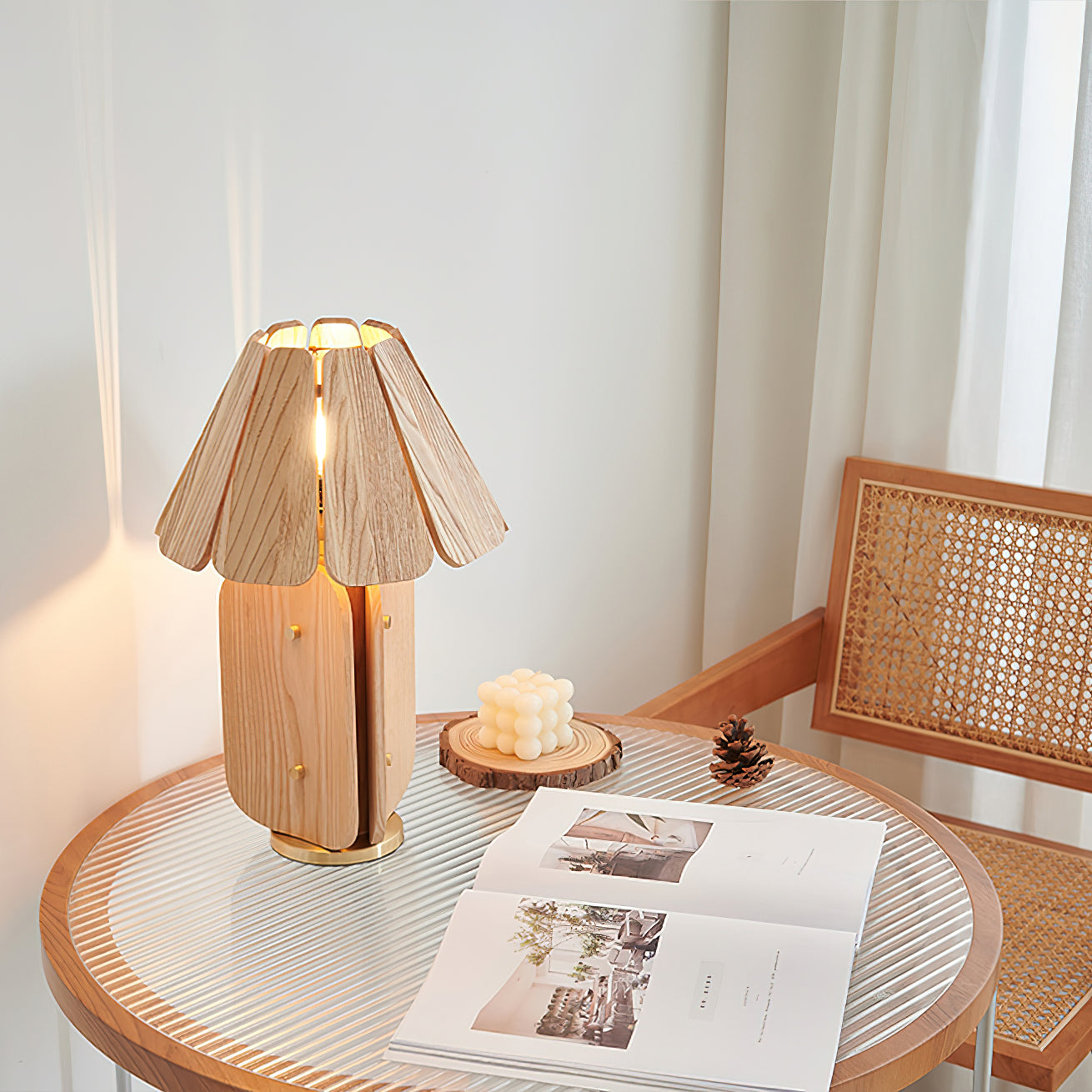 Arlovia Table Lamp
