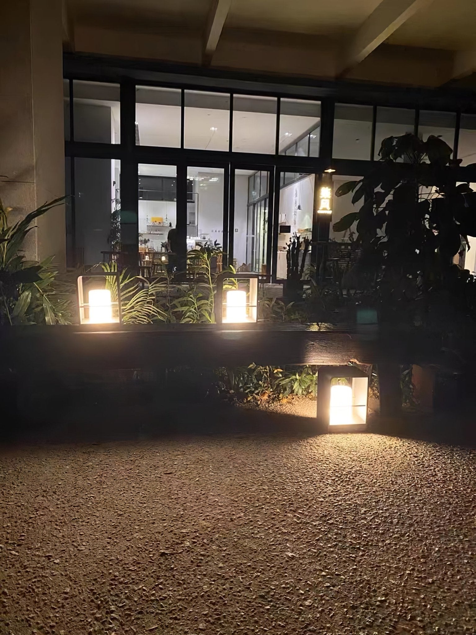 Cian Modern Outdoor Light