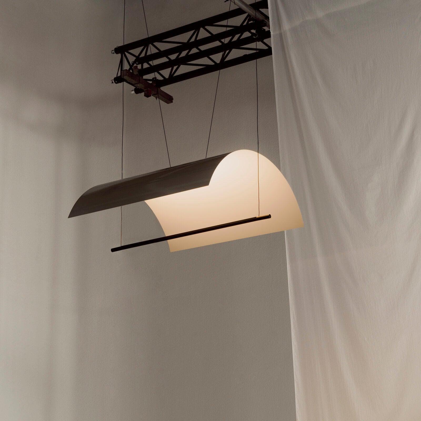 Stratos Linear Pendant Lamp