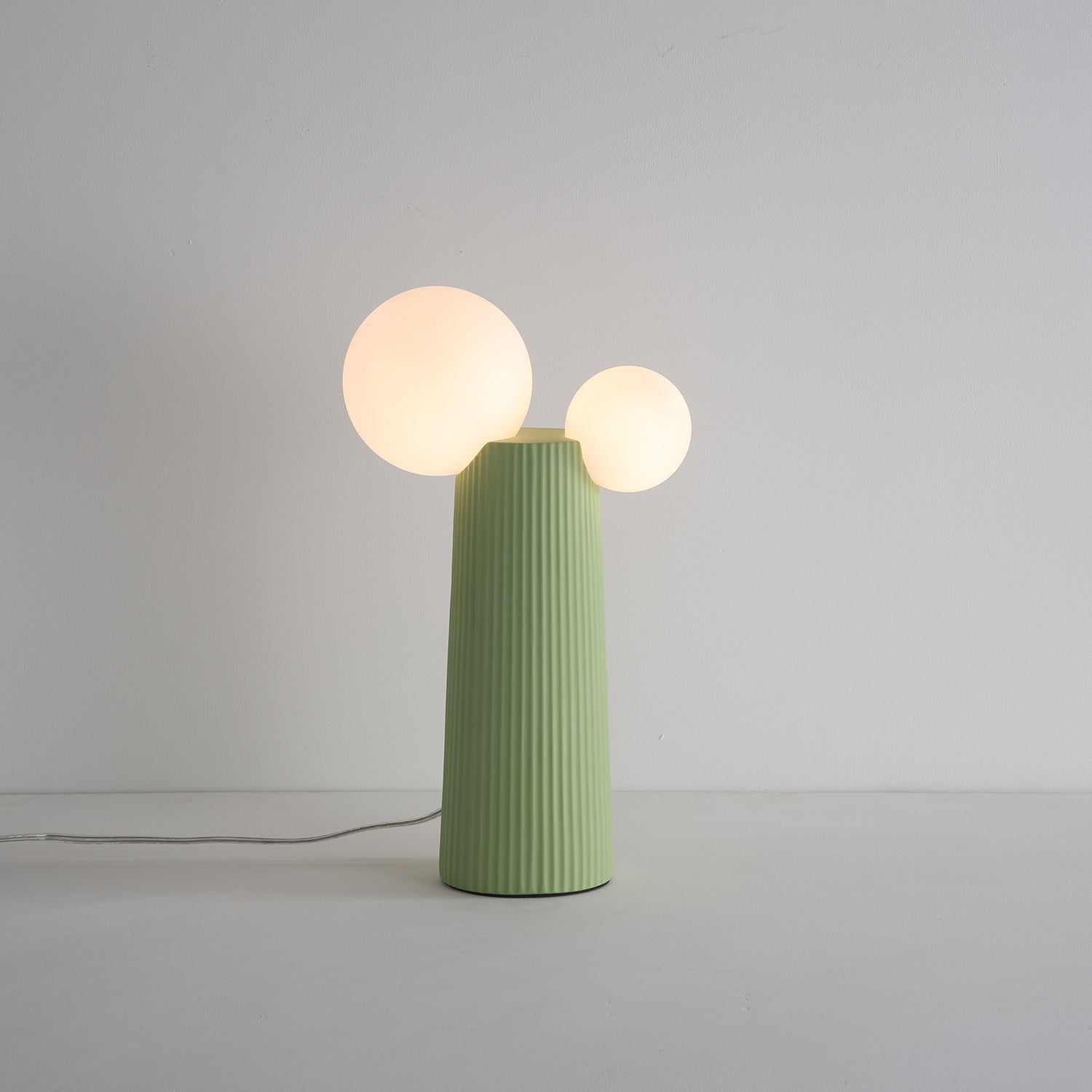 Miruine Land Table Lamp