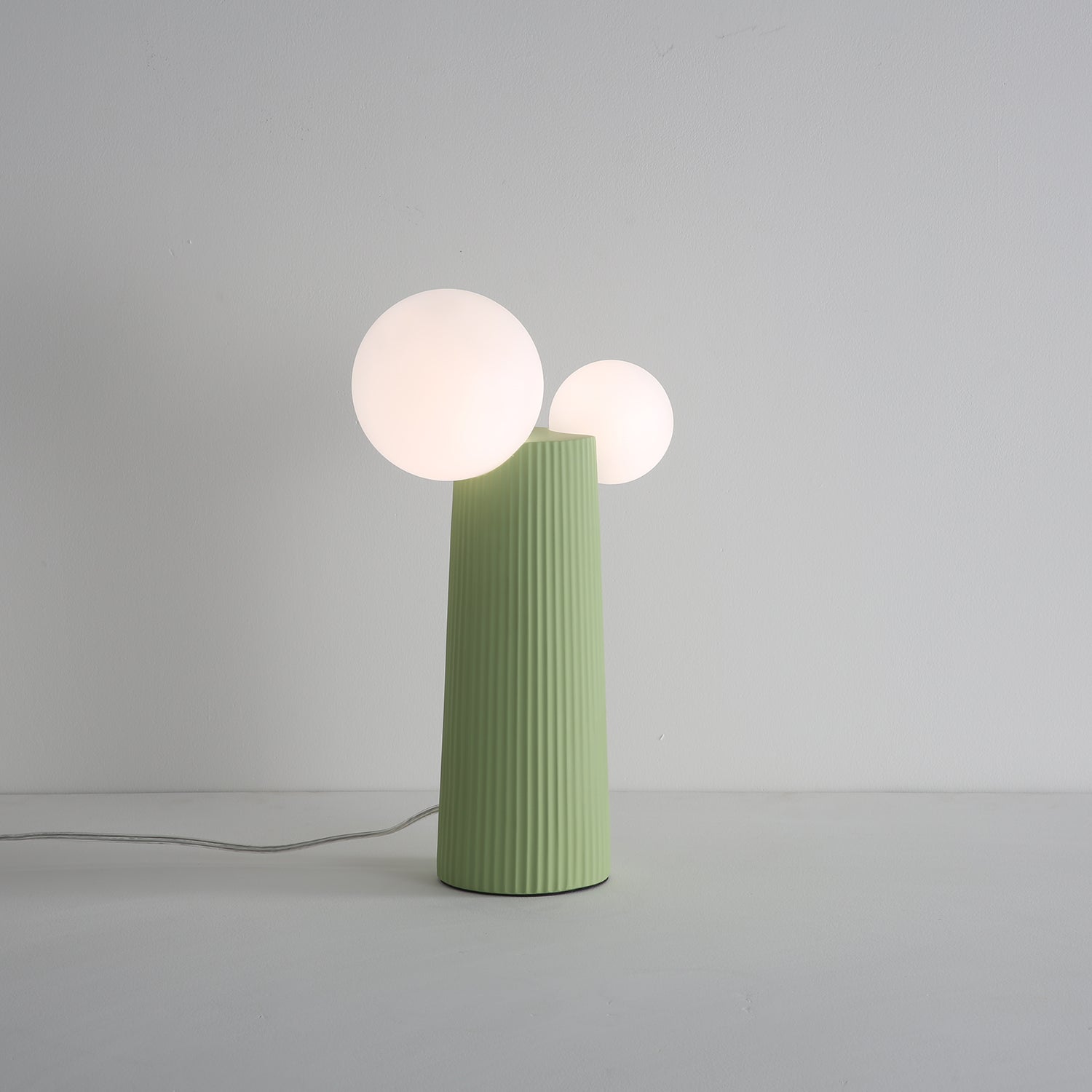 Miruine Land Table Lamp