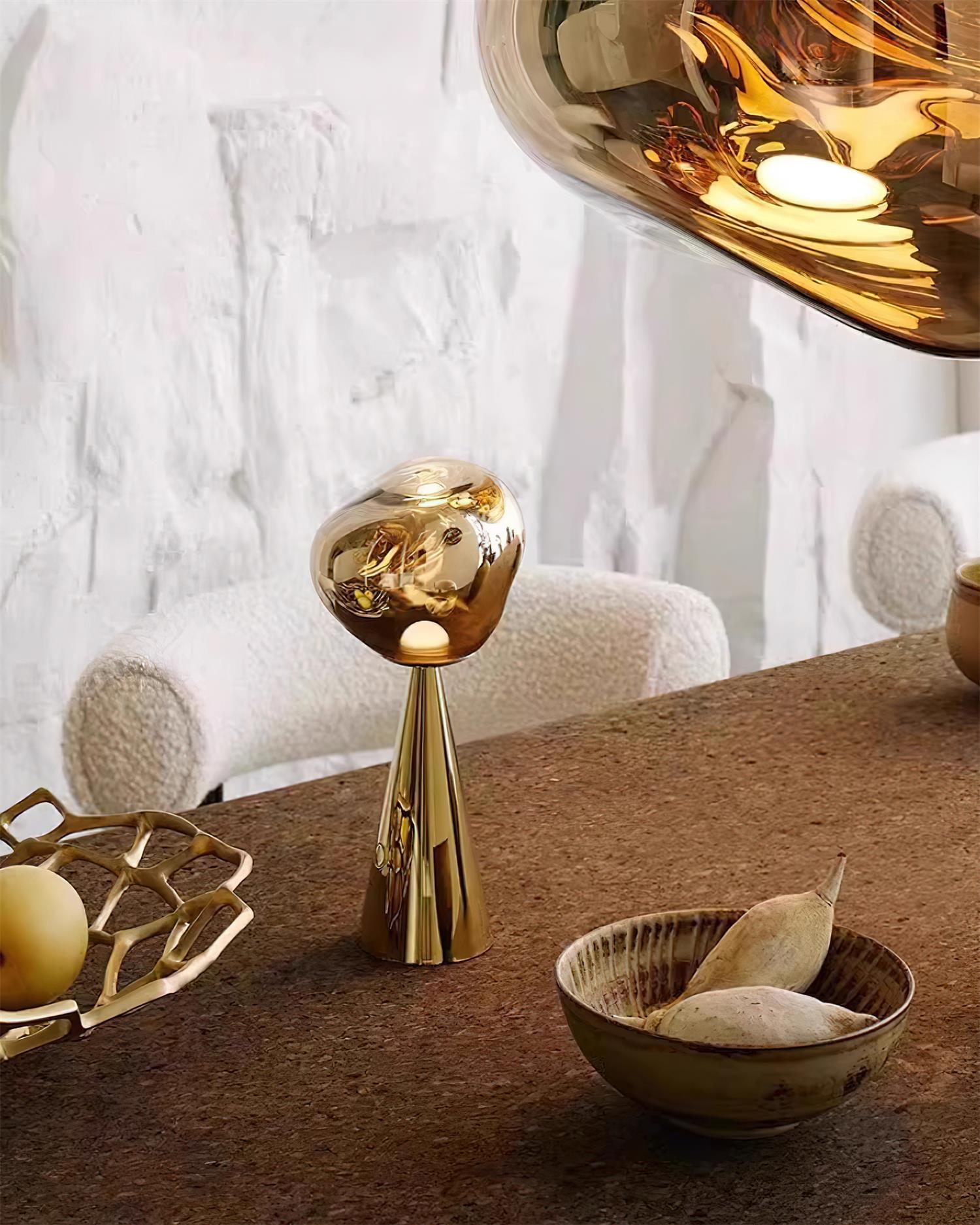 Dimza Modern Table Lamp