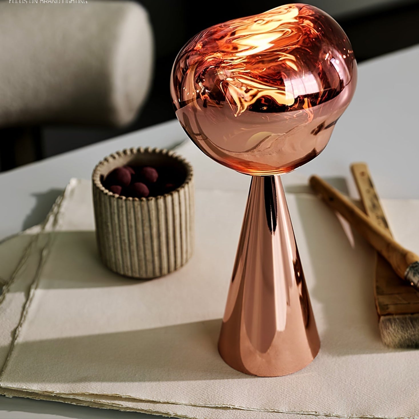 Dimza Modern Table Lamp