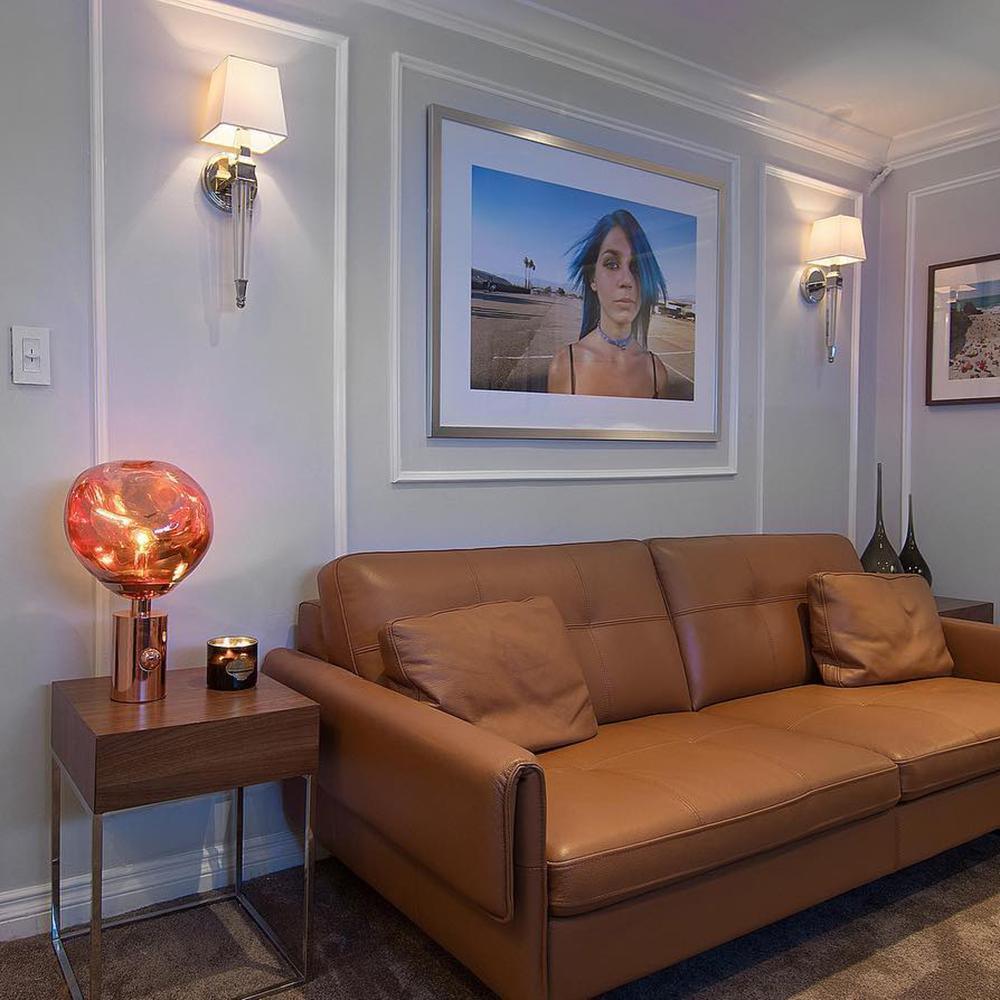Velan Artistic Table Lamp