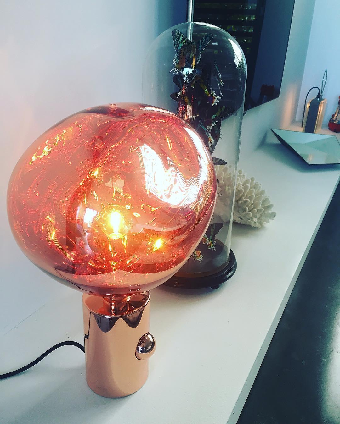 Velan Artistic Table Lamp