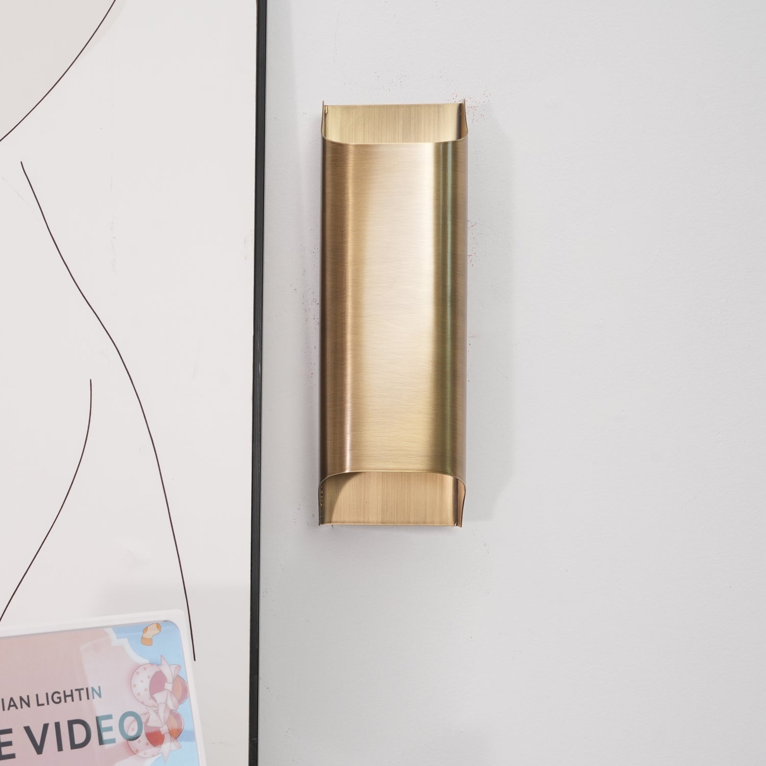 Hardy Nordic Art Brass Wall Lamp