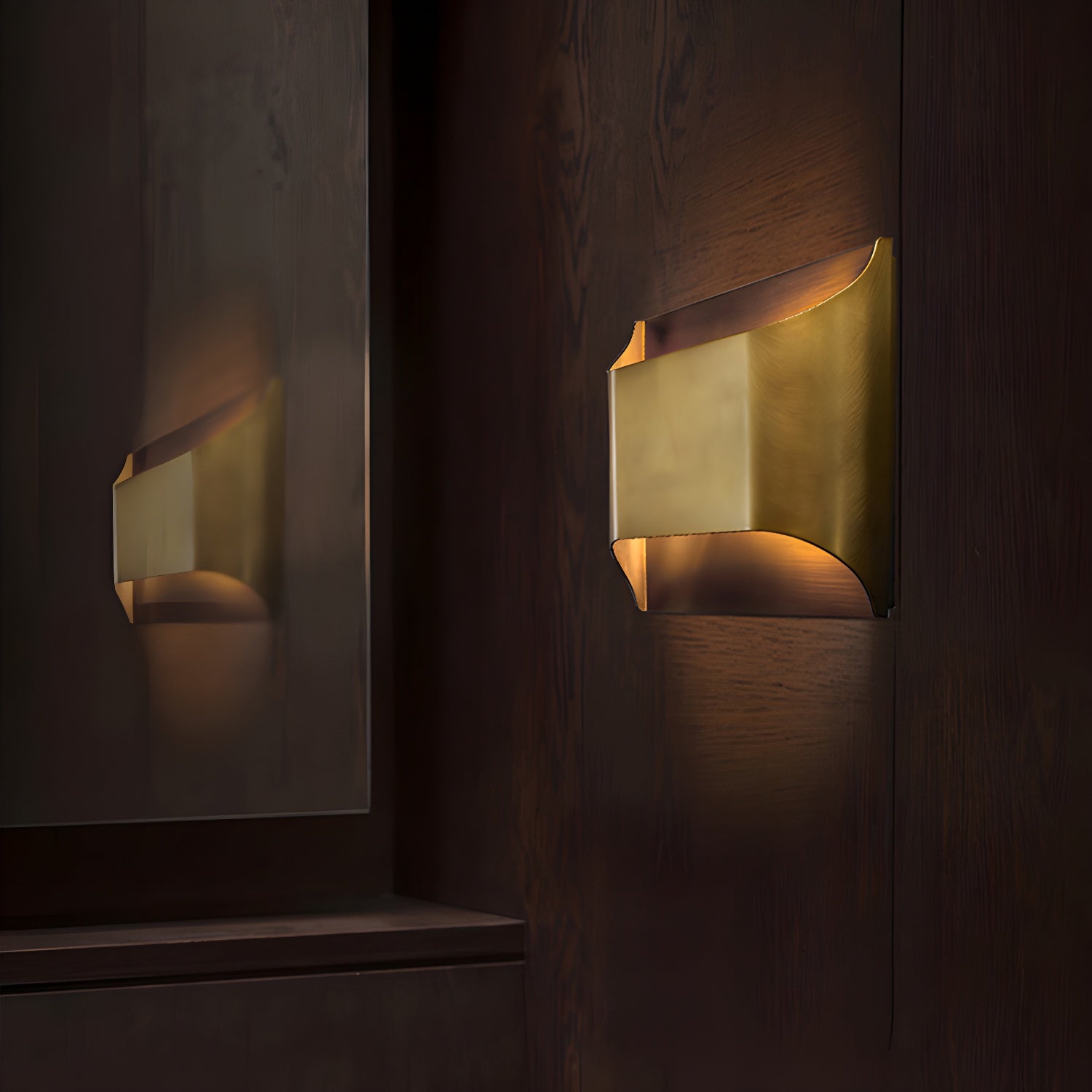 Hardy Nordic Art Brass Wall Lamp