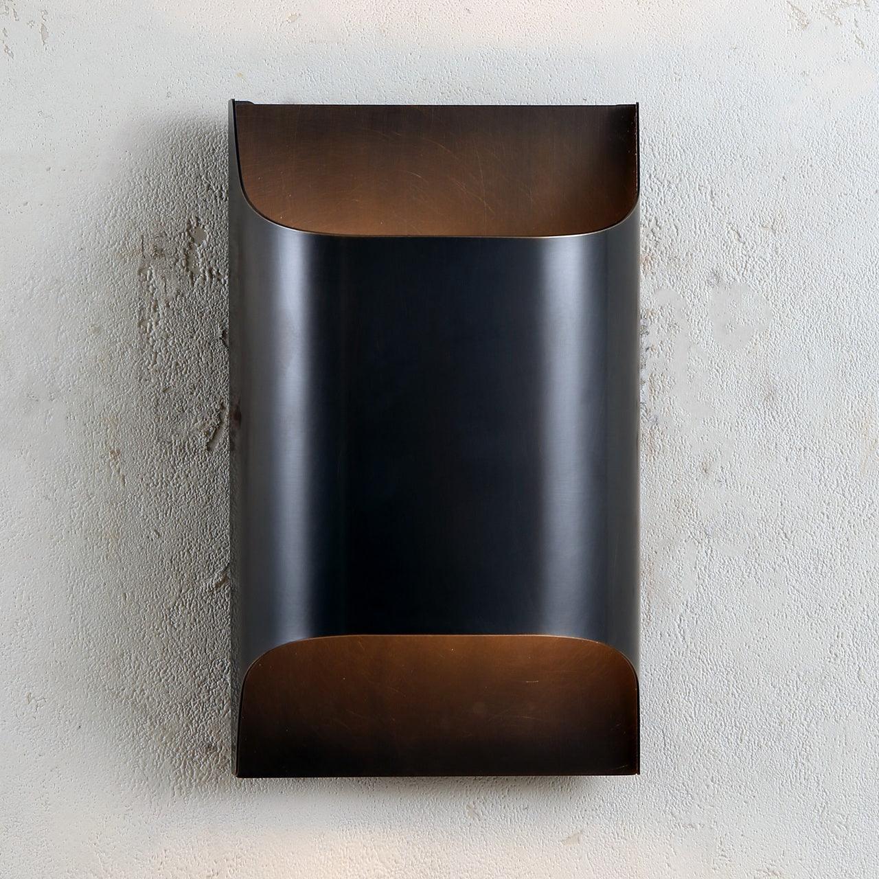 Hardy Nordic Art Brass Wall Lamp