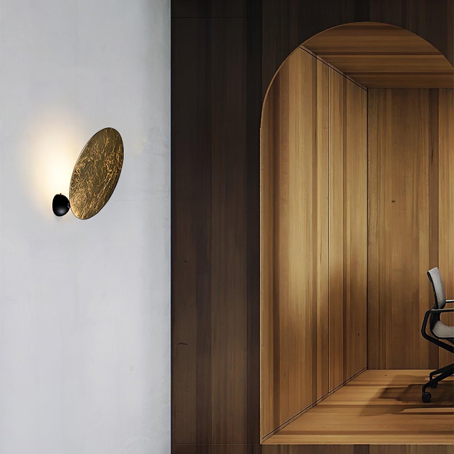 Leontine Indoor Wall Lamp