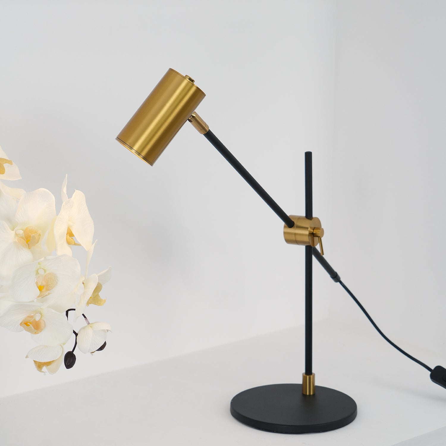 Suvior Table Lamp