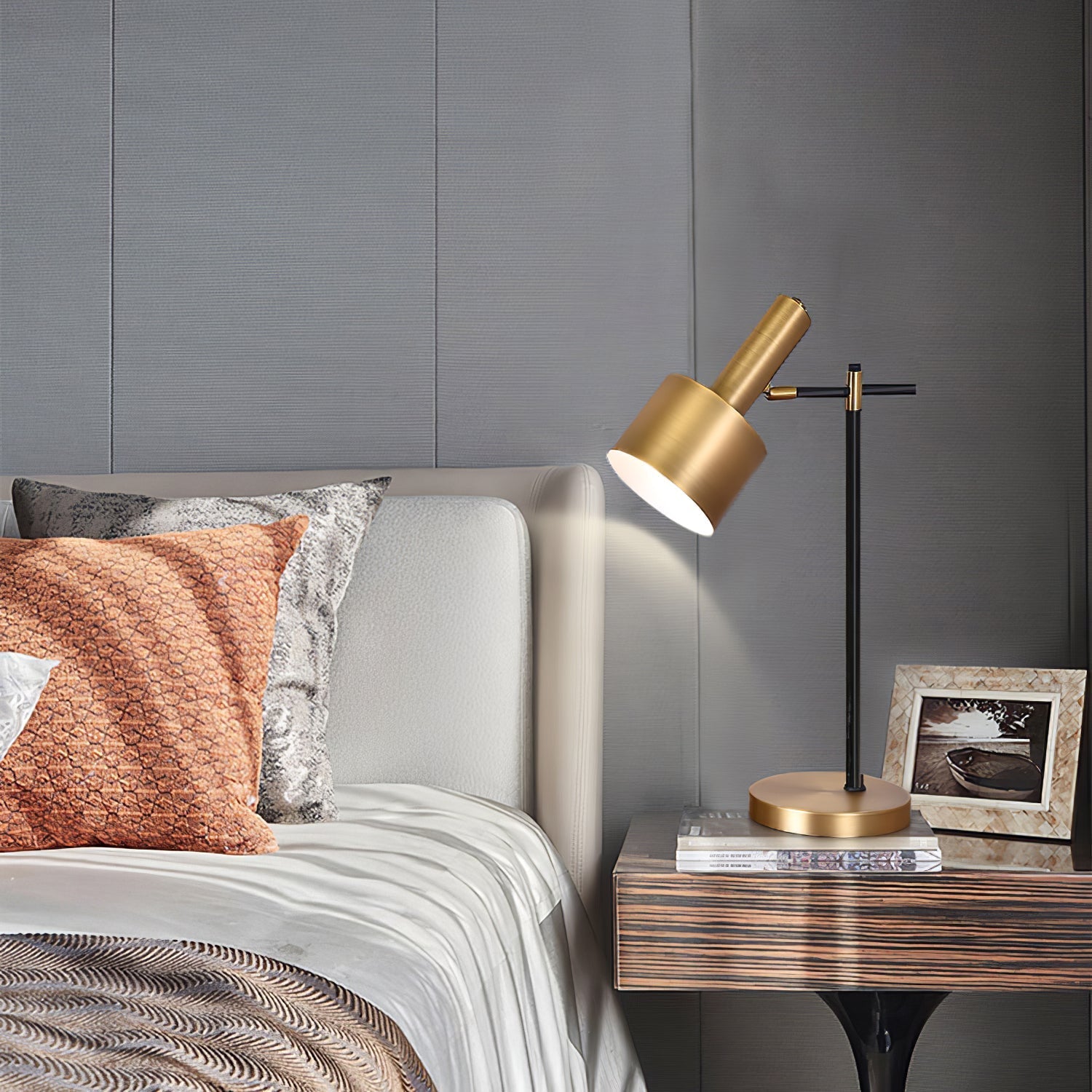 Selinena Modern Table Lamp