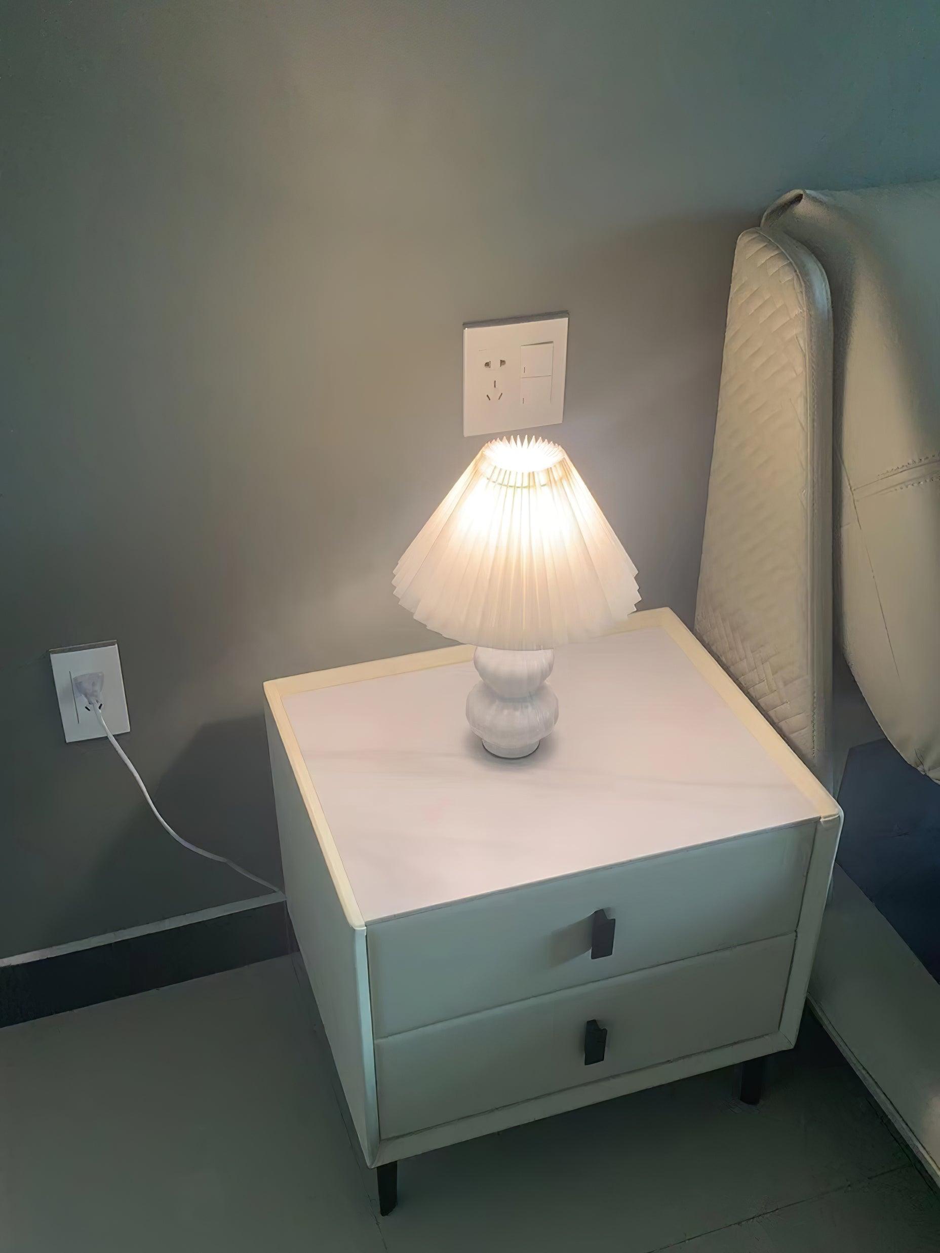 Hart Vintage Fabric Table lamp