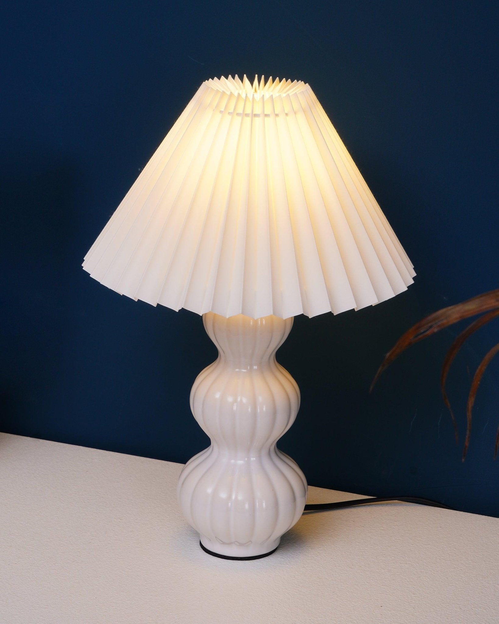 Hart Vintage Fabric Table lamp