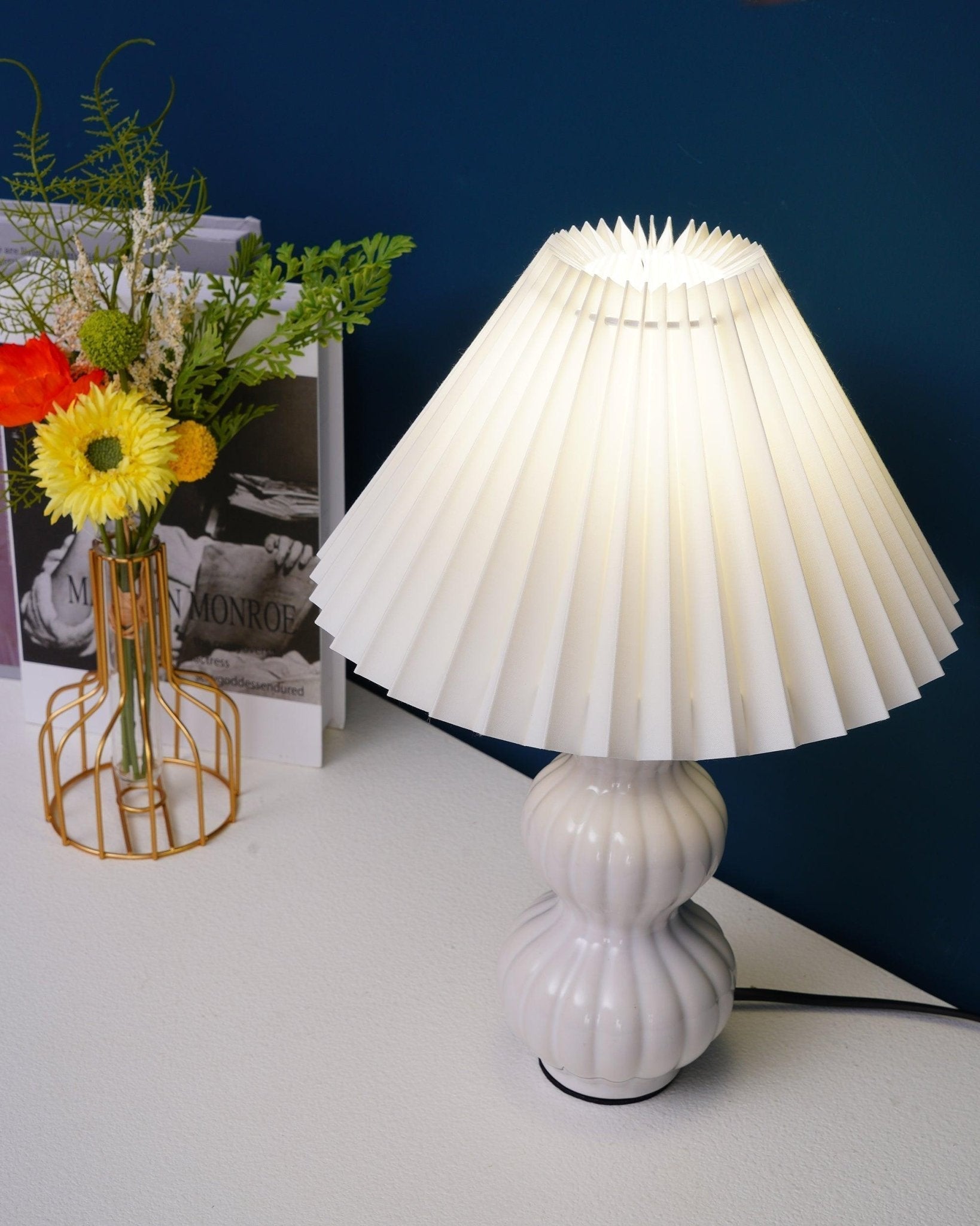 Hart Vintage Fabric Table lamp