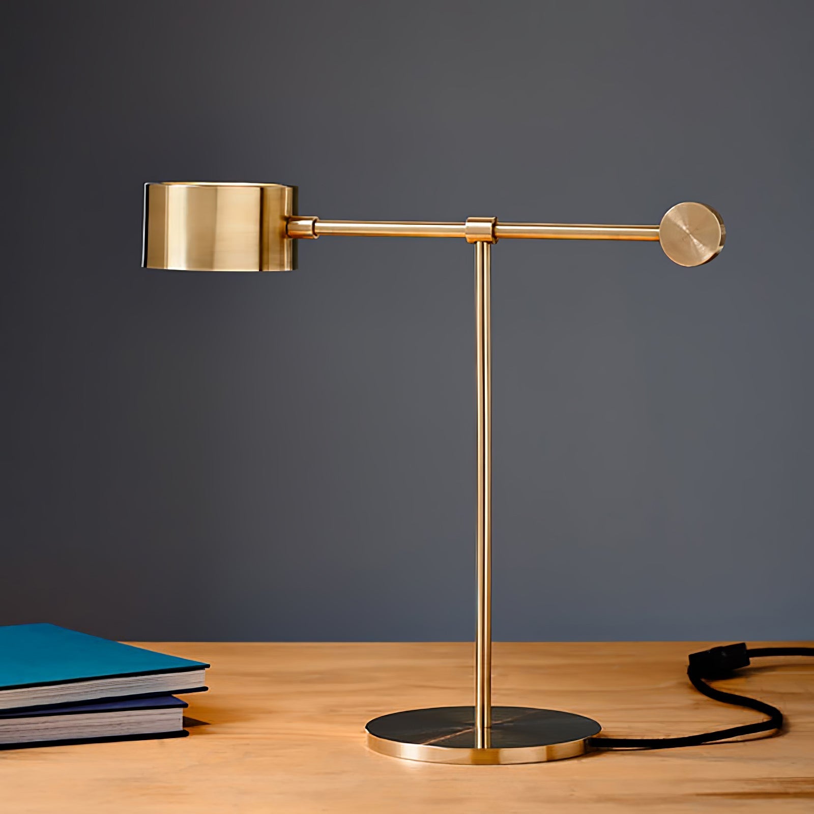 Aveneina Lever Office Table Light