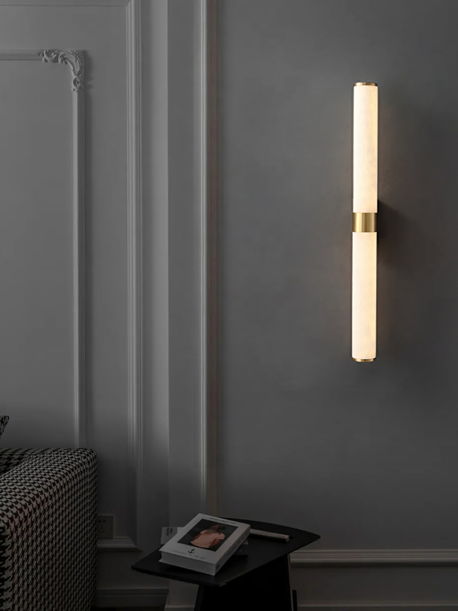 Olmirira Minimalist Alabaster Wall Lamp