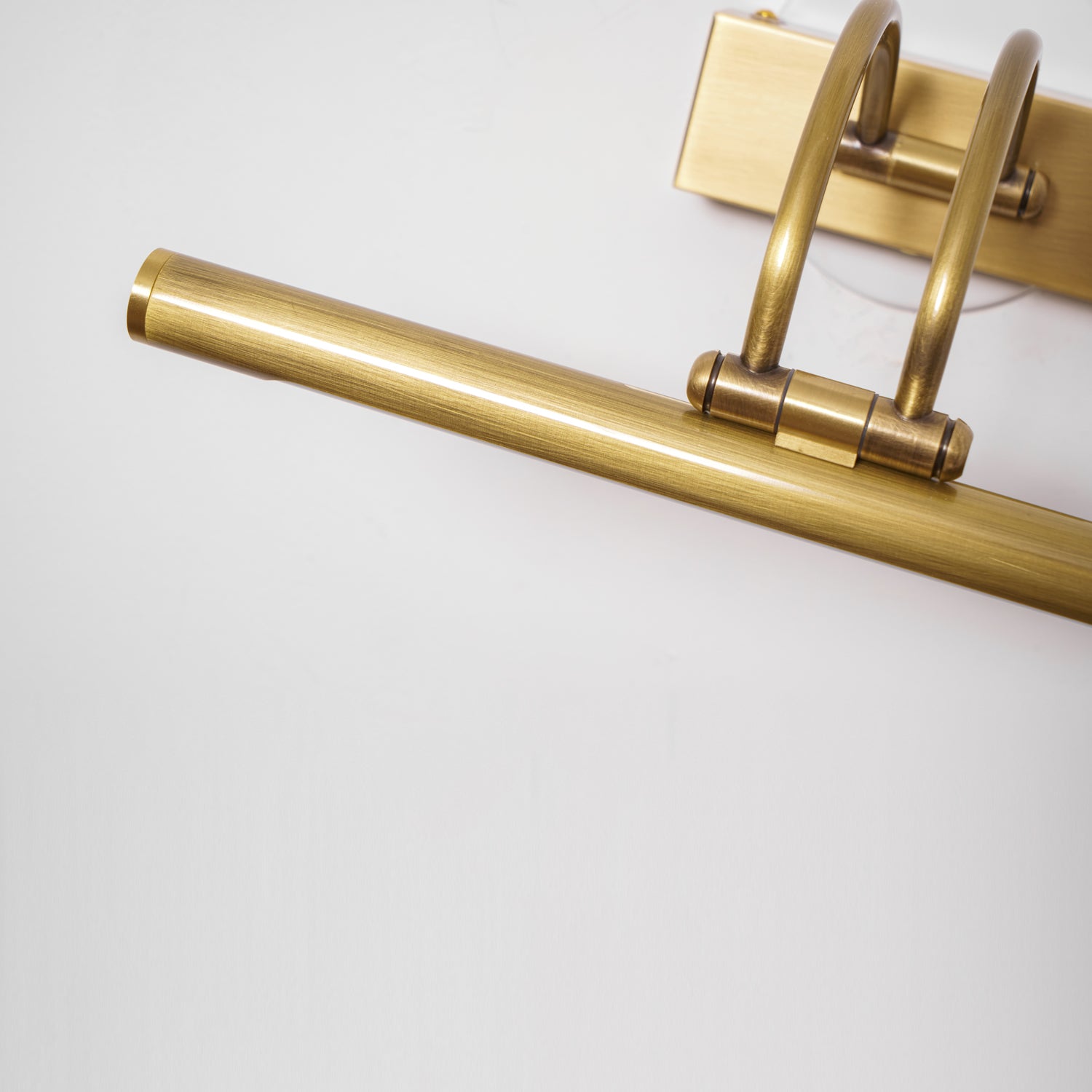 Curelian Vanity Plug-in Wall Light