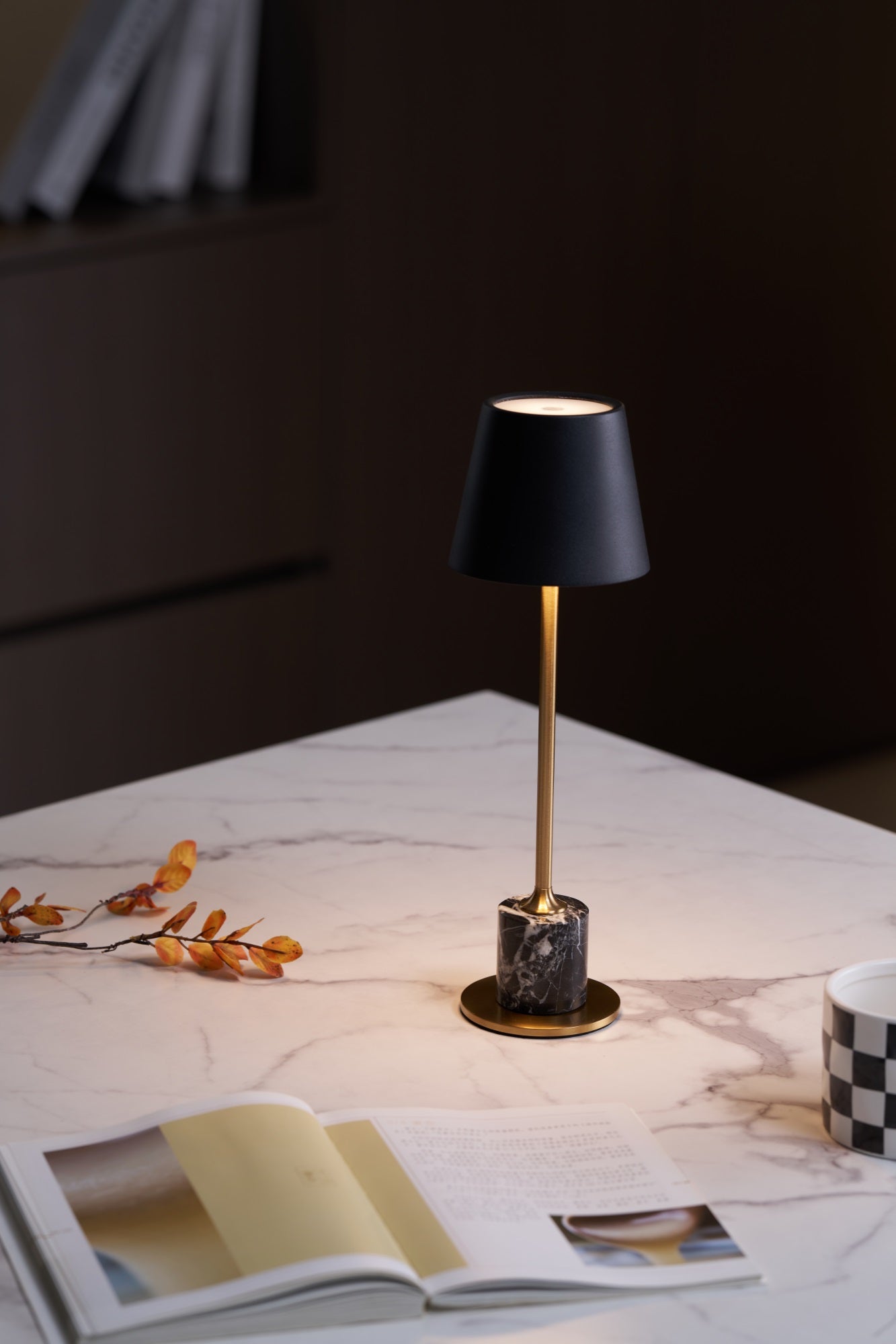 Penny Minimalist Table Lamp