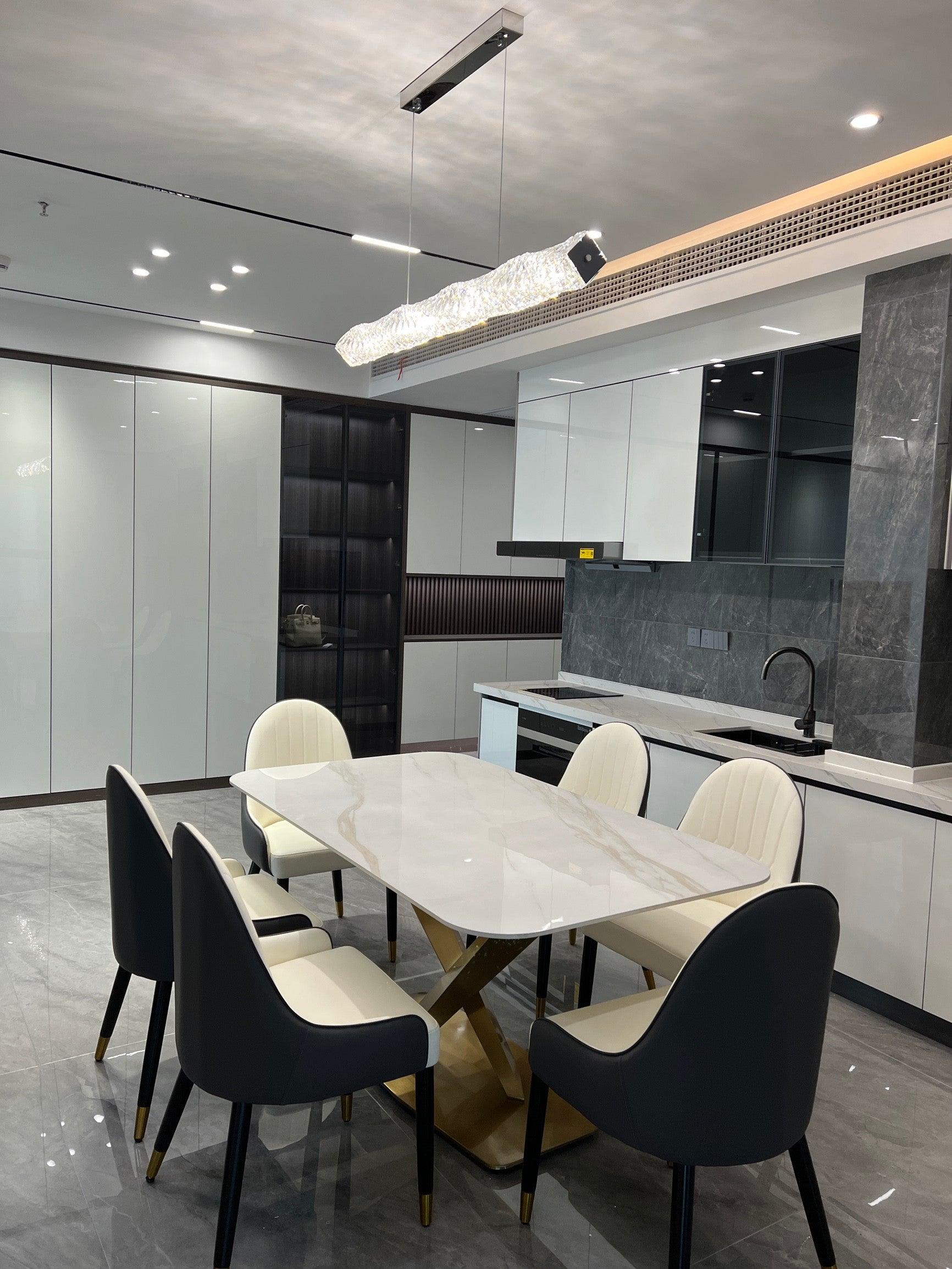 Stream Long Crystal Pendant Lamp