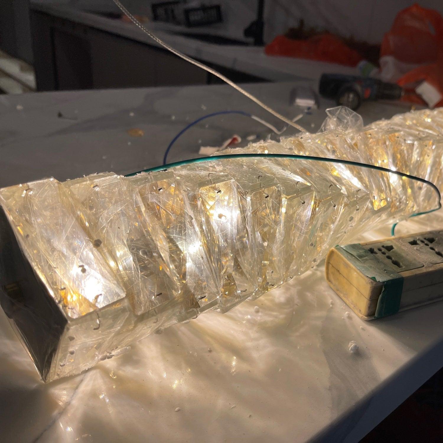 Stream Long Crystal Pendant Lamp