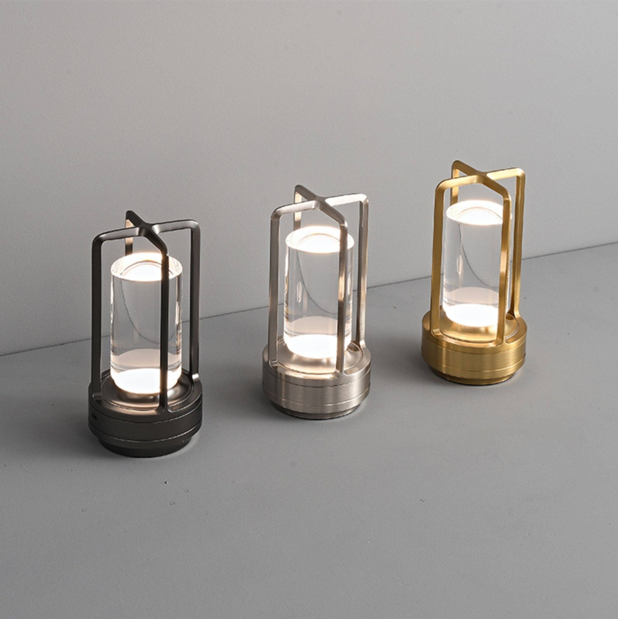 Solvane Rechargeable Table Lamp