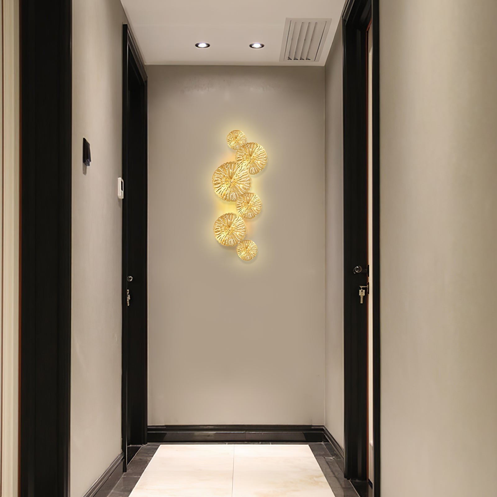 Rylso Wall Lamp Lotus Leaf Brass