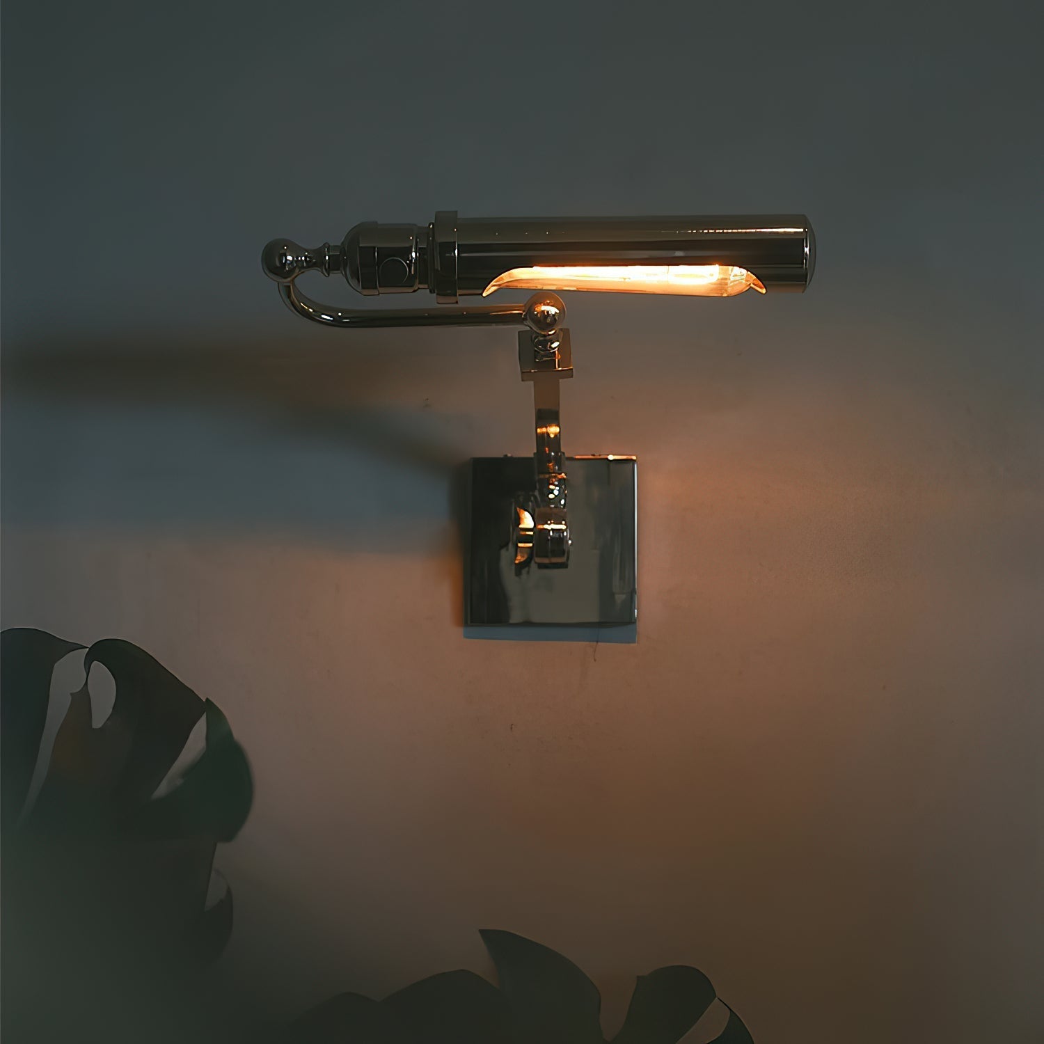 Asteron Wall Lamp