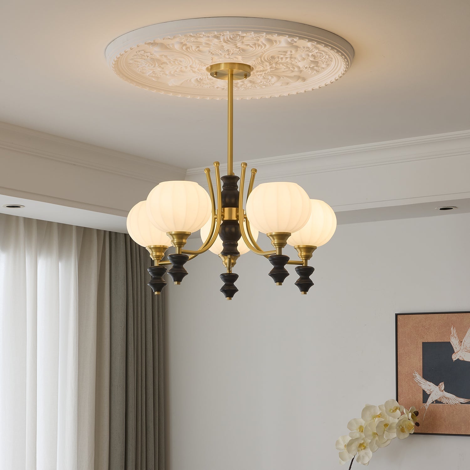 Zavenen Traditional Elegance Vintage Brass Wood Chandelier