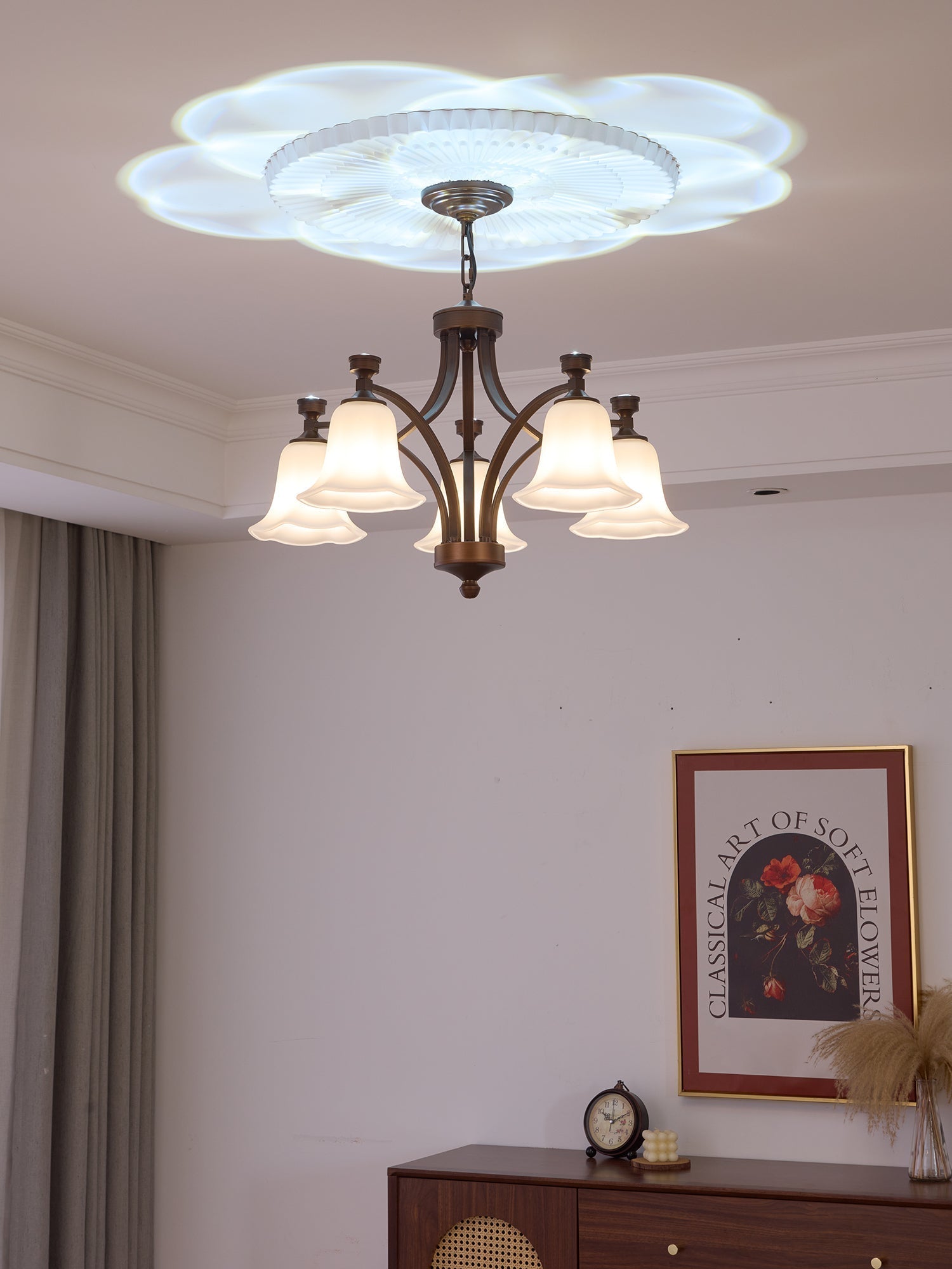Viloros Traditional Premium Bell Glass Chandelier