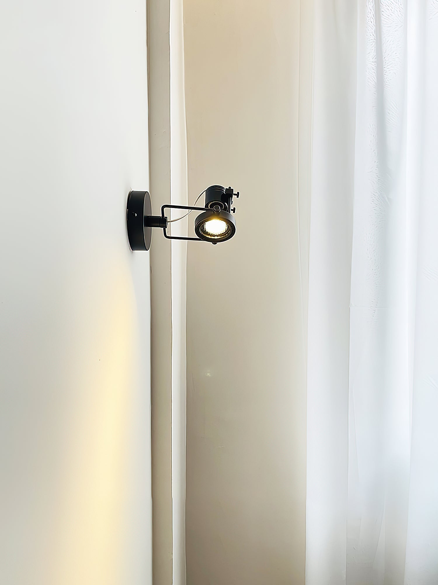 Torven Ceiling Light