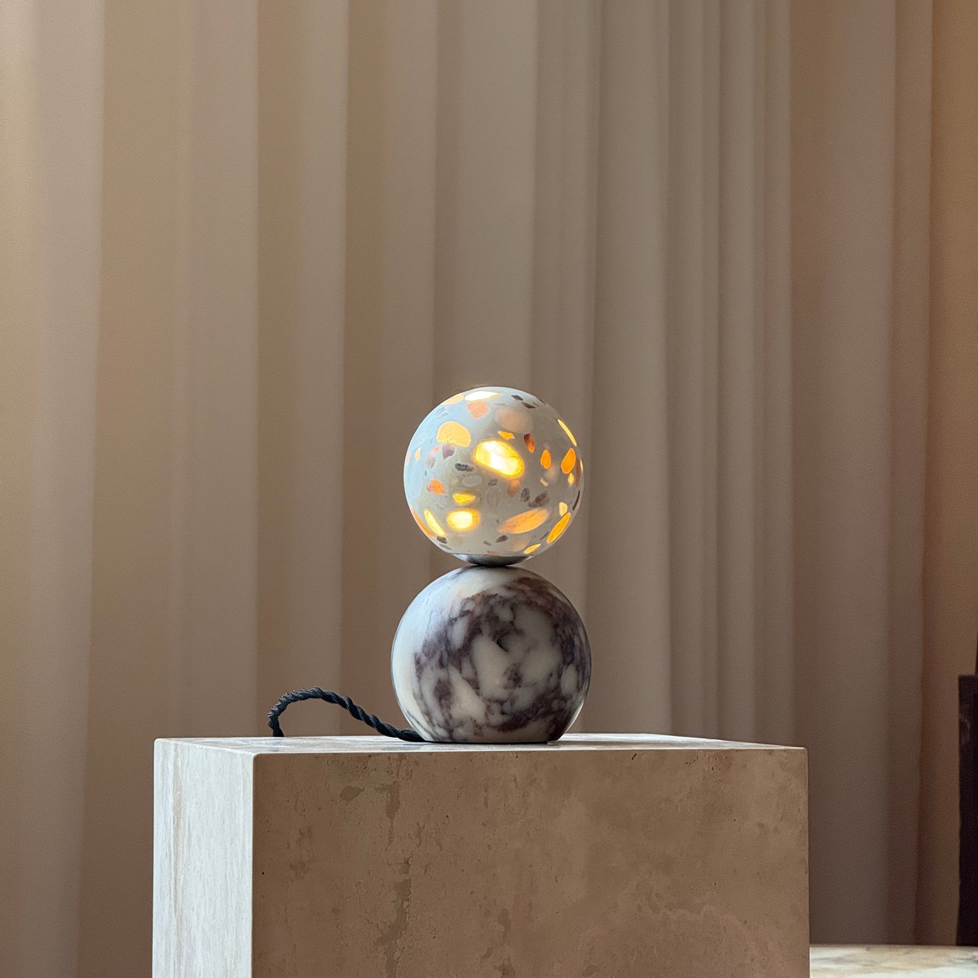 Ceaty Table Lamp