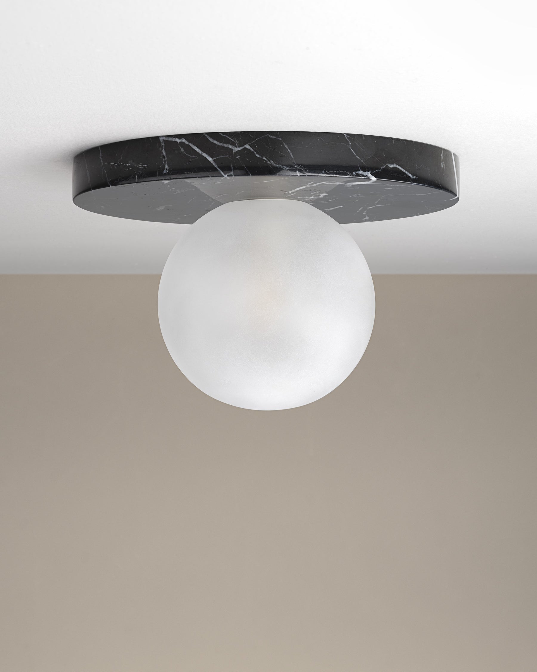 Calirina Wall Lamp
