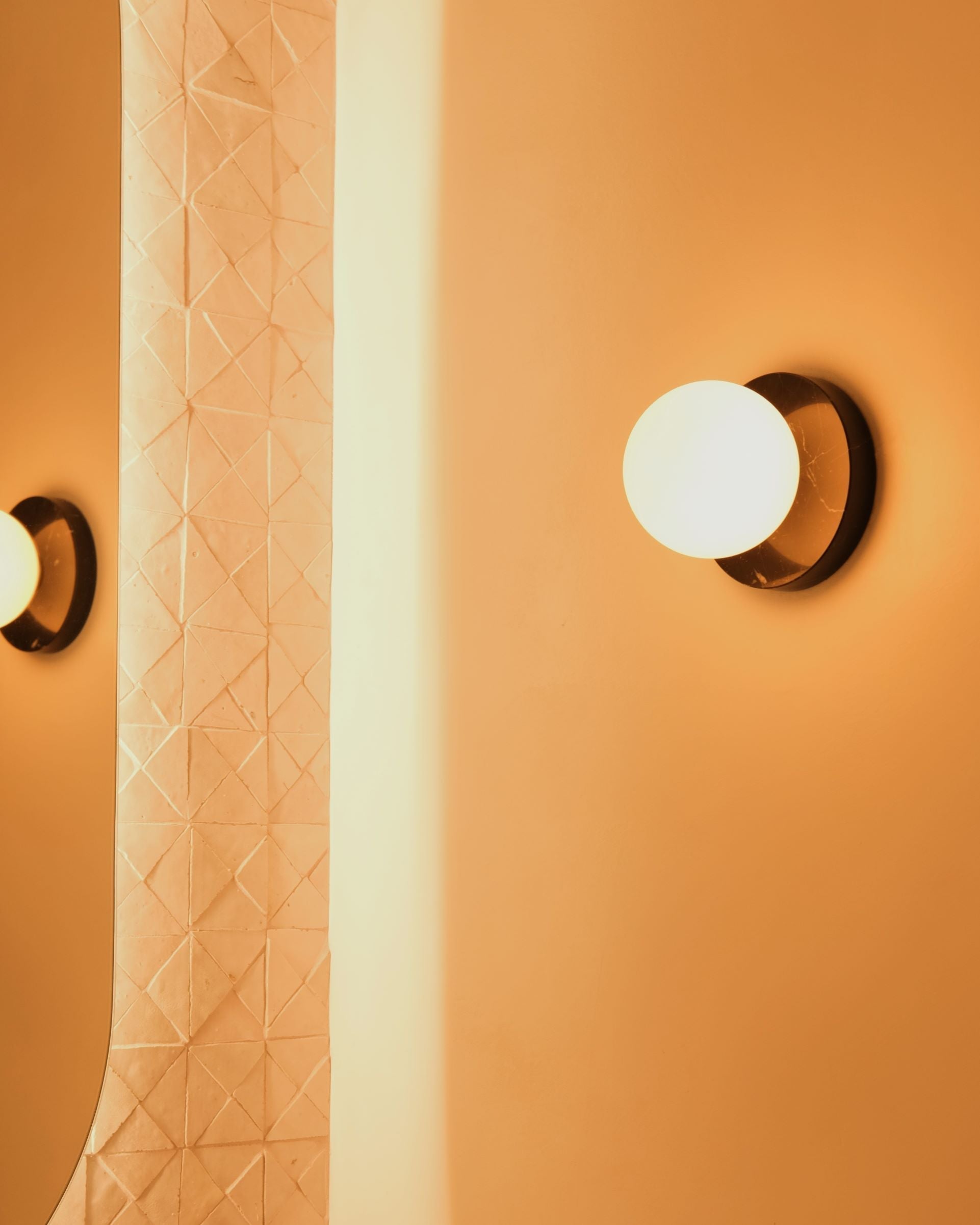 Calirina Wall Lamp