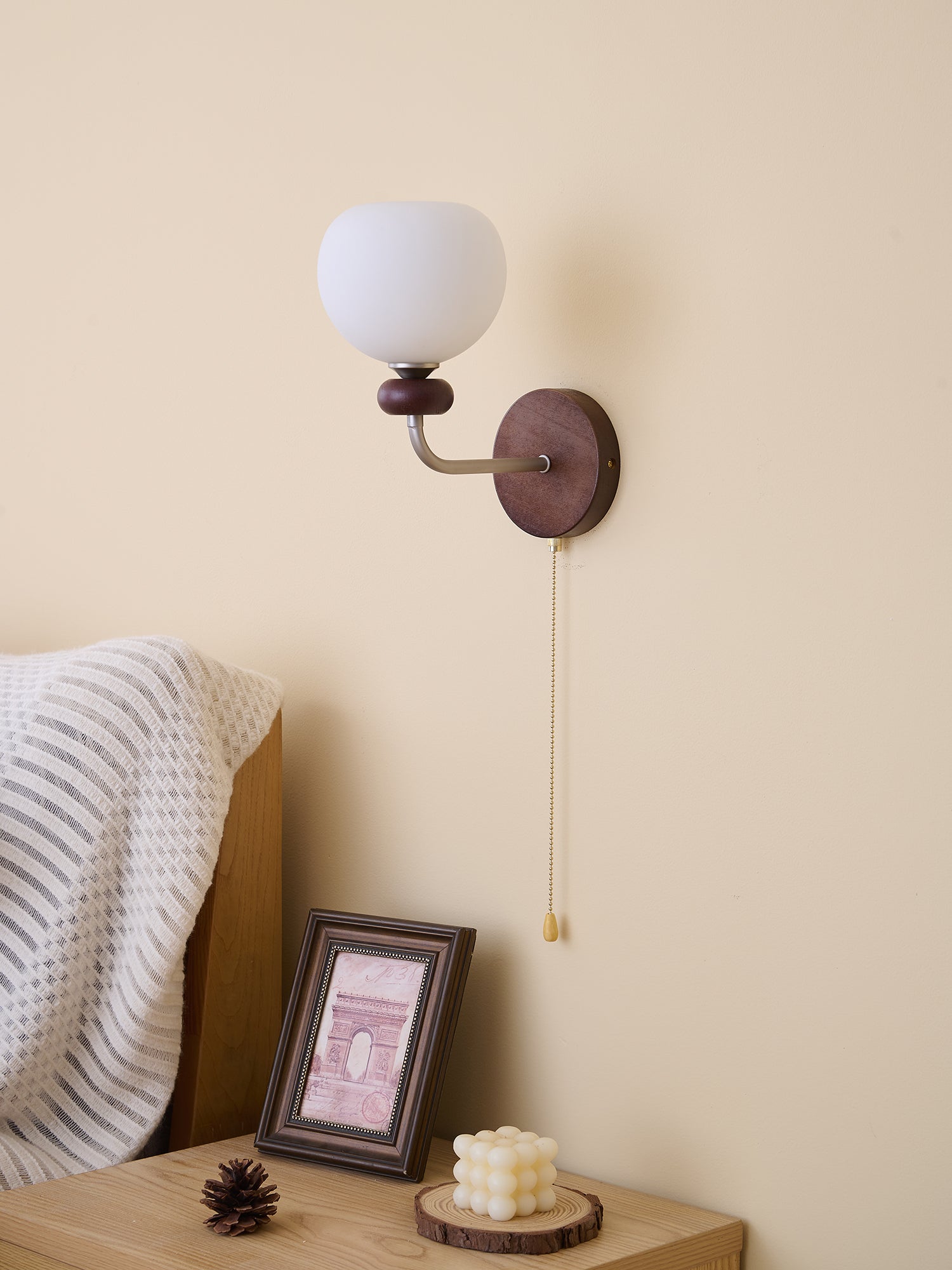 Lucille Elegance Classic Art Glass Wood Wall Lamp