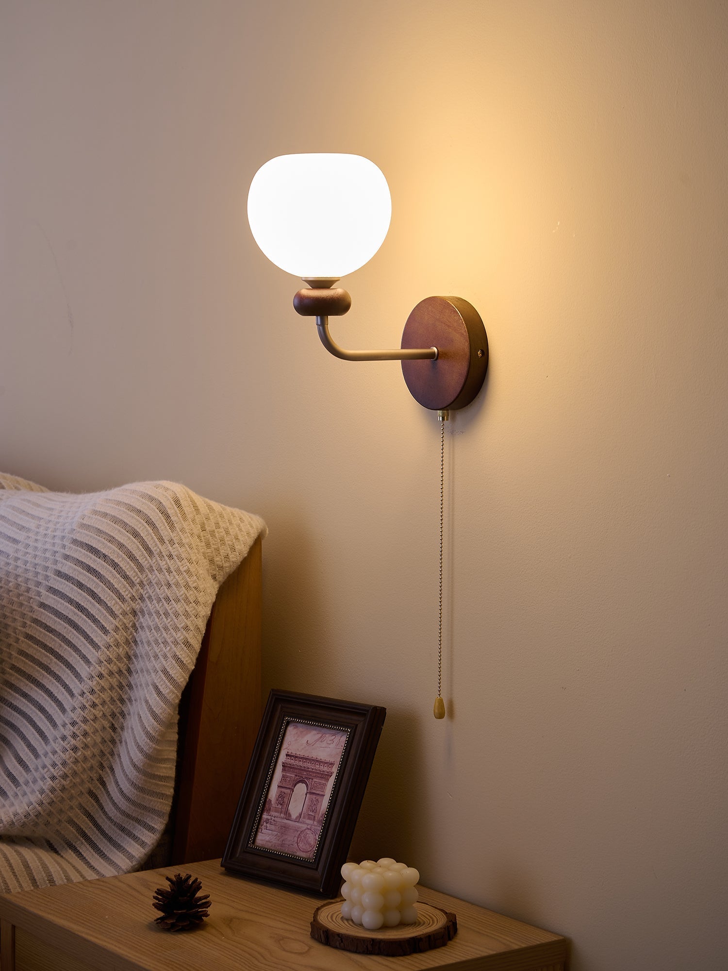 Lucille Elegance Classic Art Glass Wood Wall Lamp