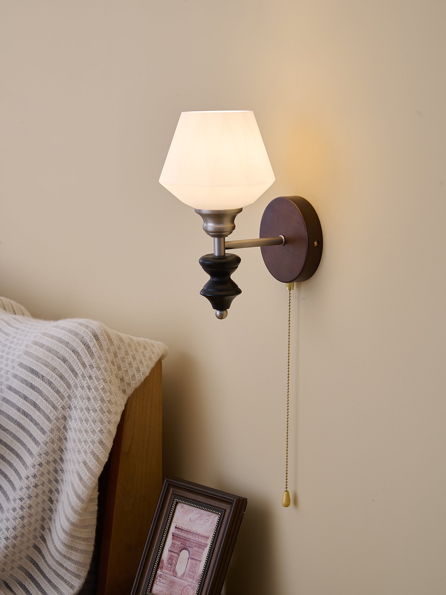 Lucille Elegance Classic Art Glass Wood Wall Lamp