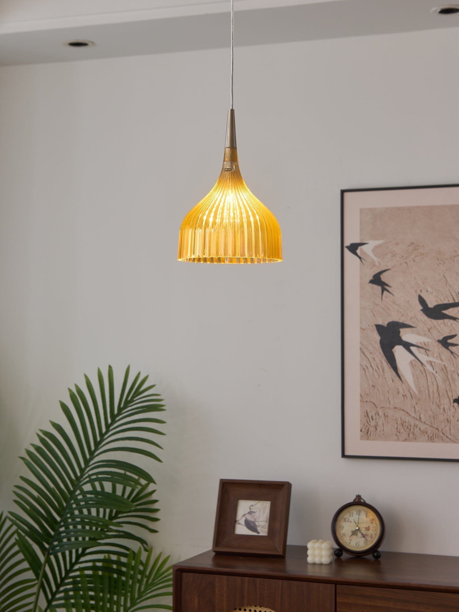 Durven Elegant Pendant Lamp